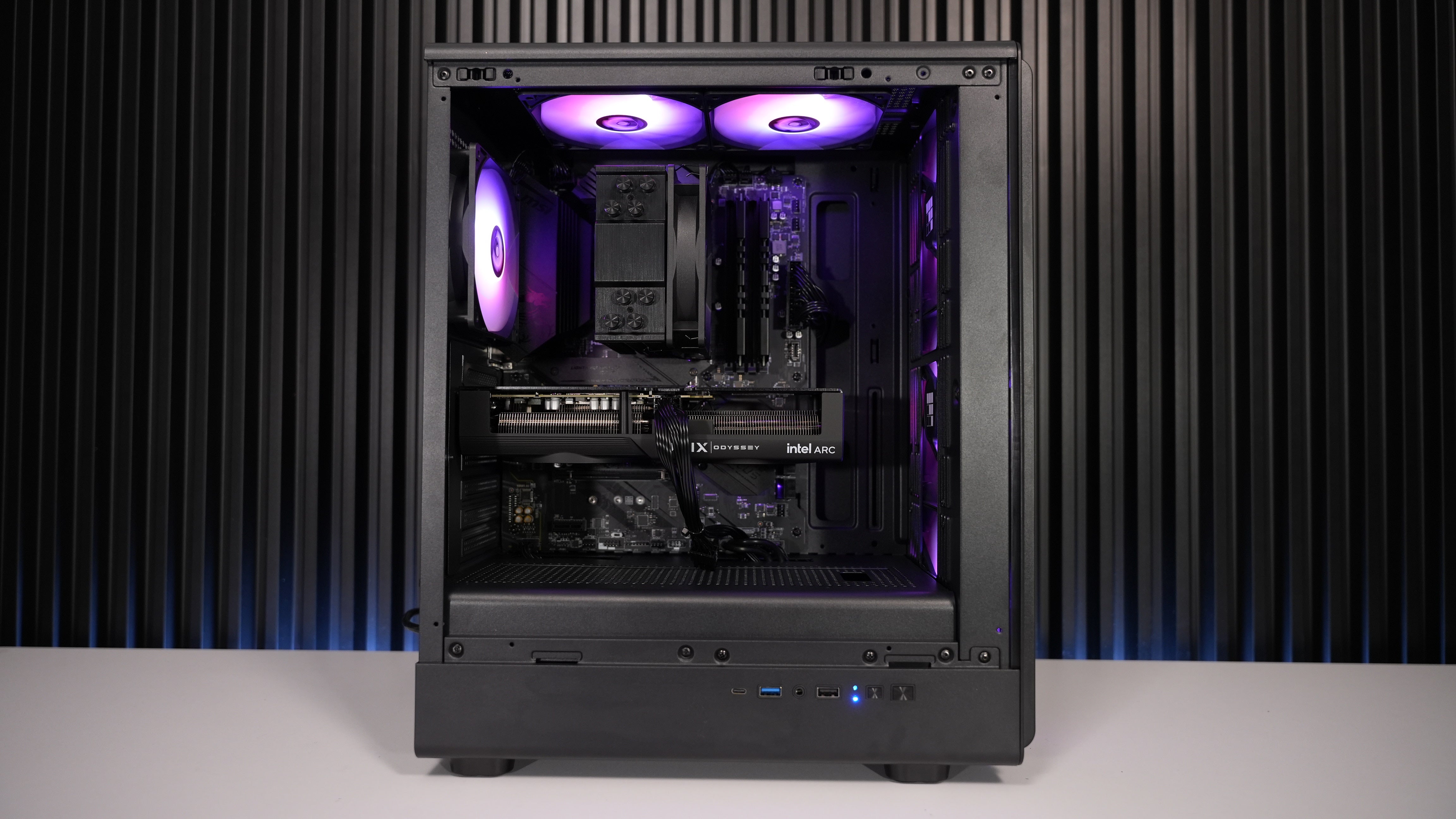 Ryzen 7 5800X + Intel Arc B580 Gaming PC