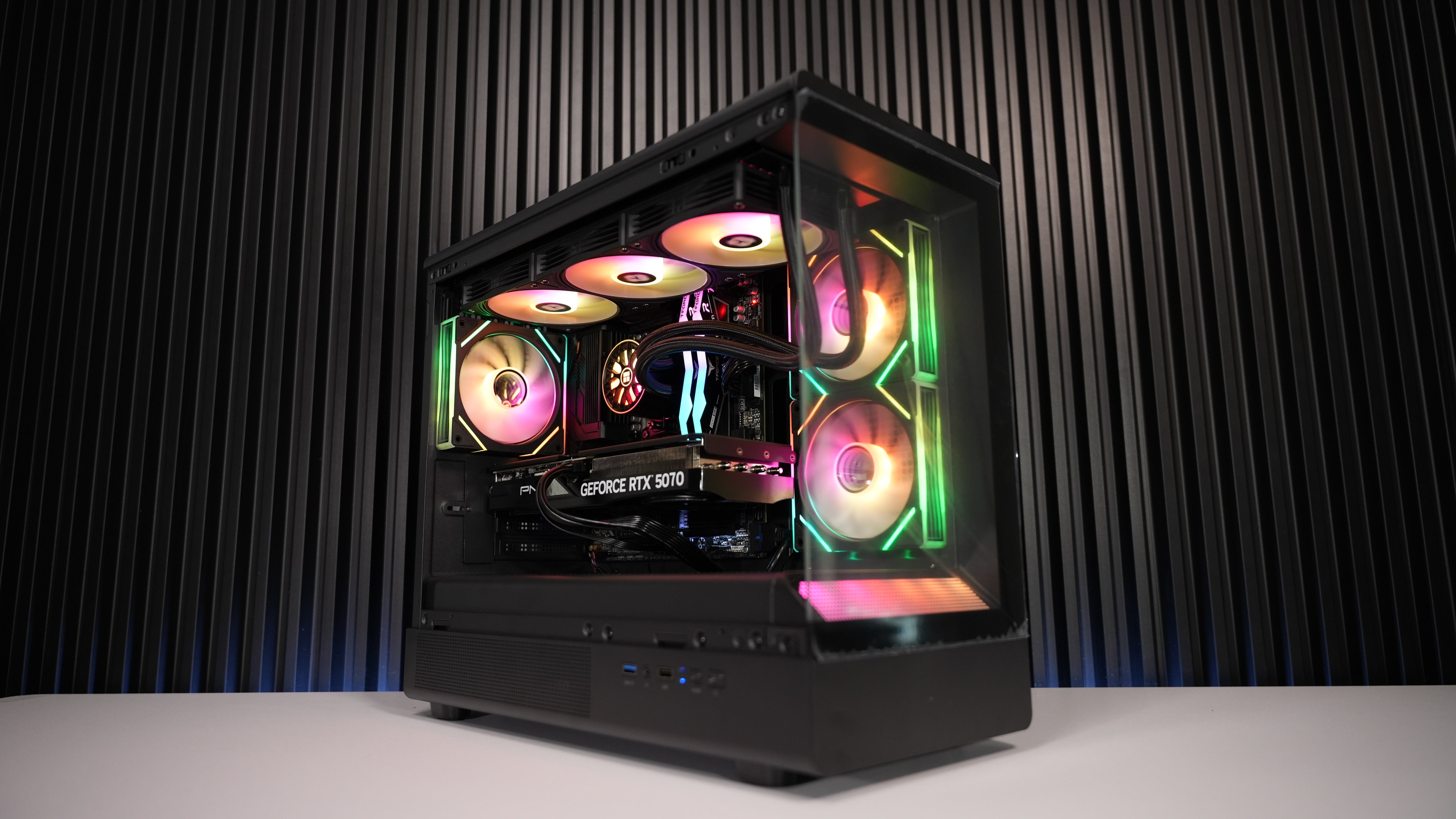 Ryzen 9 9900X + RTX 5070 Gaming/Streaming PC