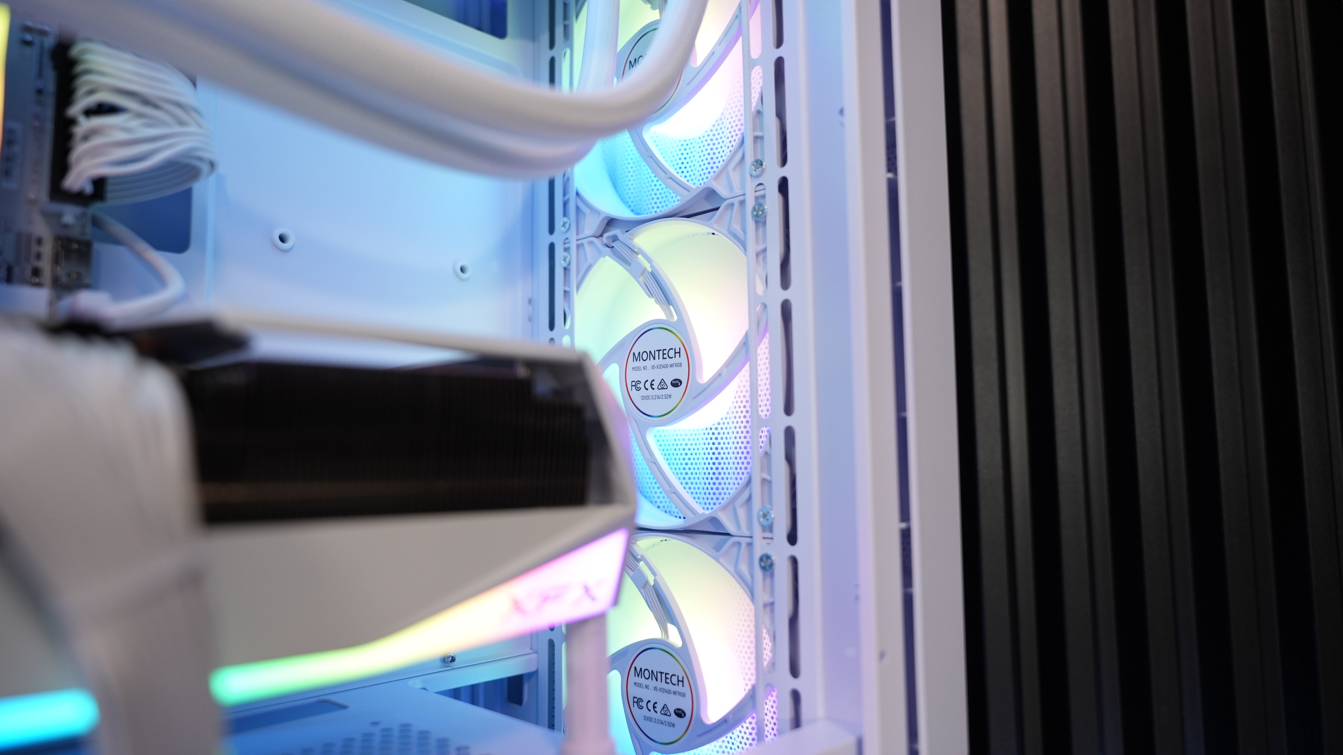 Ryzen 5 9600X + RX 9070XT Gaming/Streaming PC