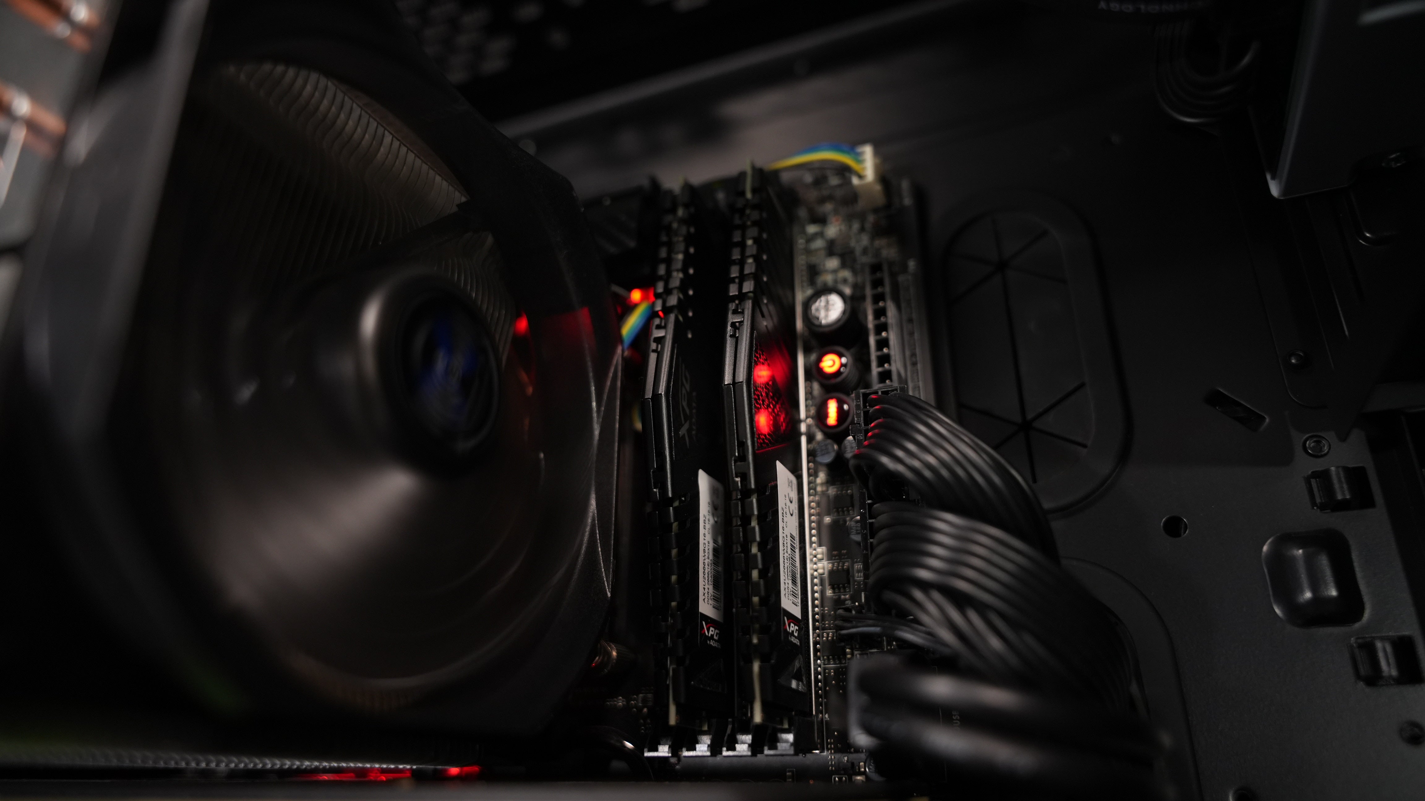 Intel i7 6900K + GTX 1080 Budget Gaming PC