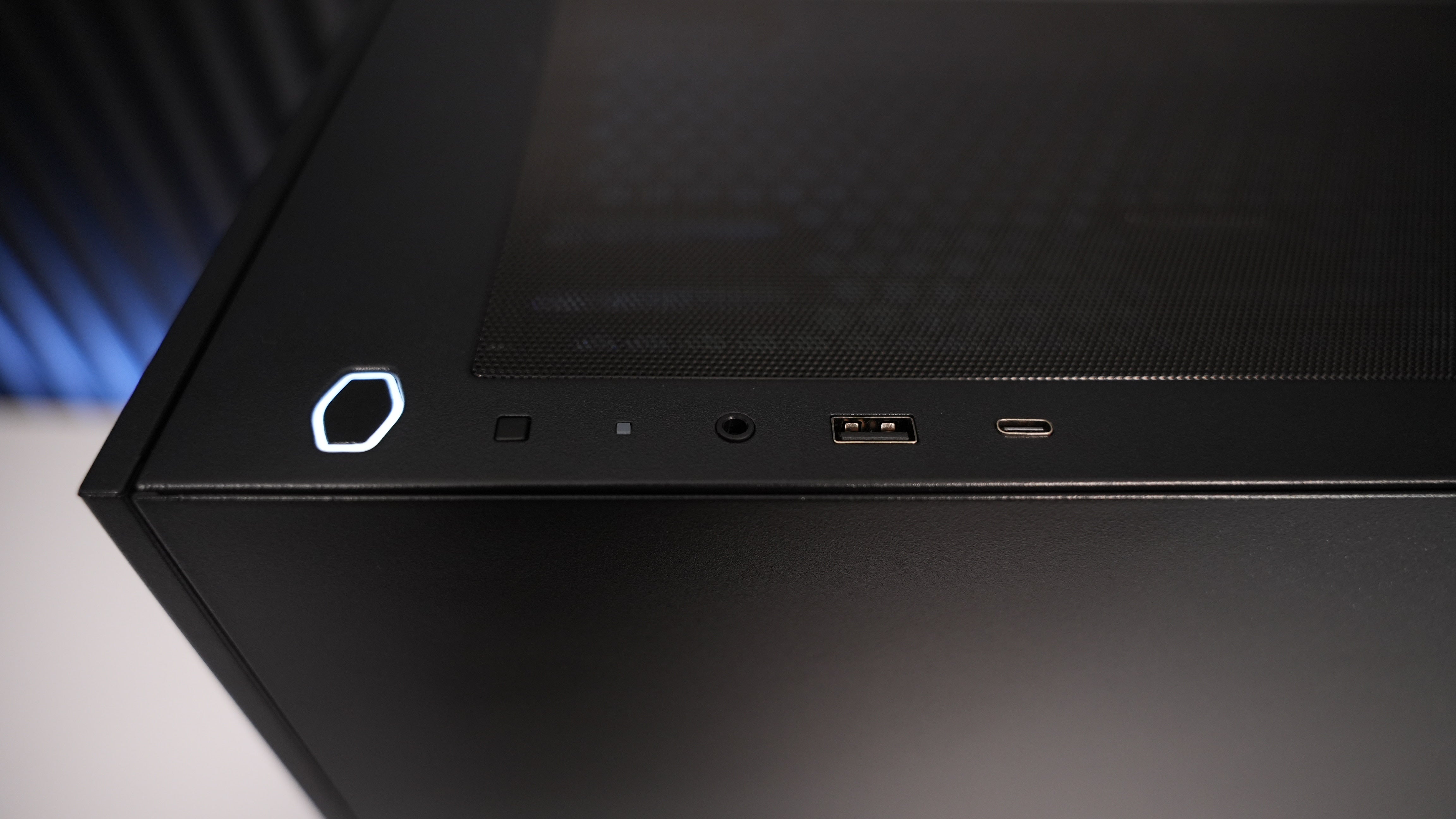 Intel Ultra 5 225F + RTX 5060Ti Gaming PC