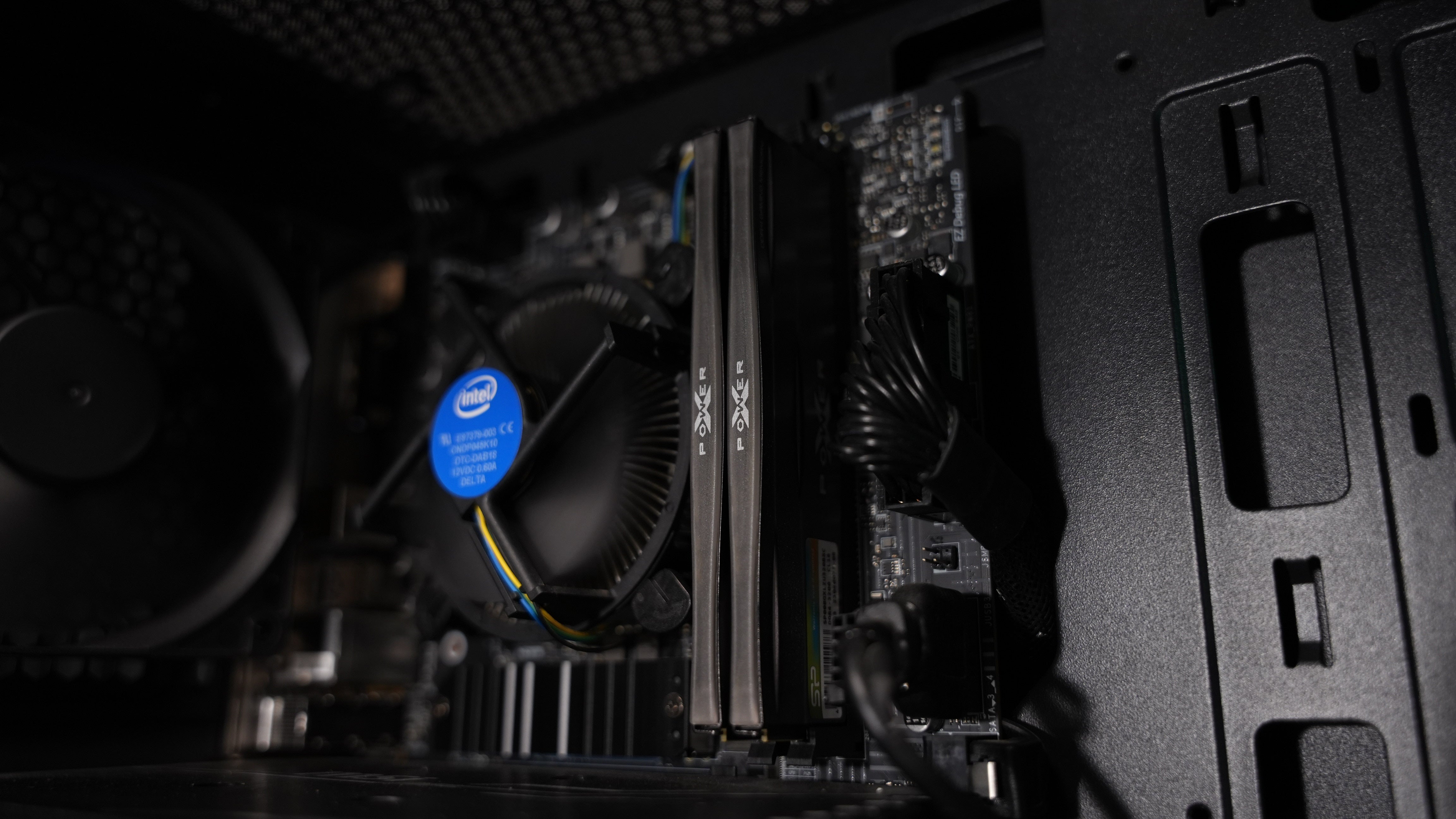 Intel i3 10100F + GTX 1660Ti Gaming PC