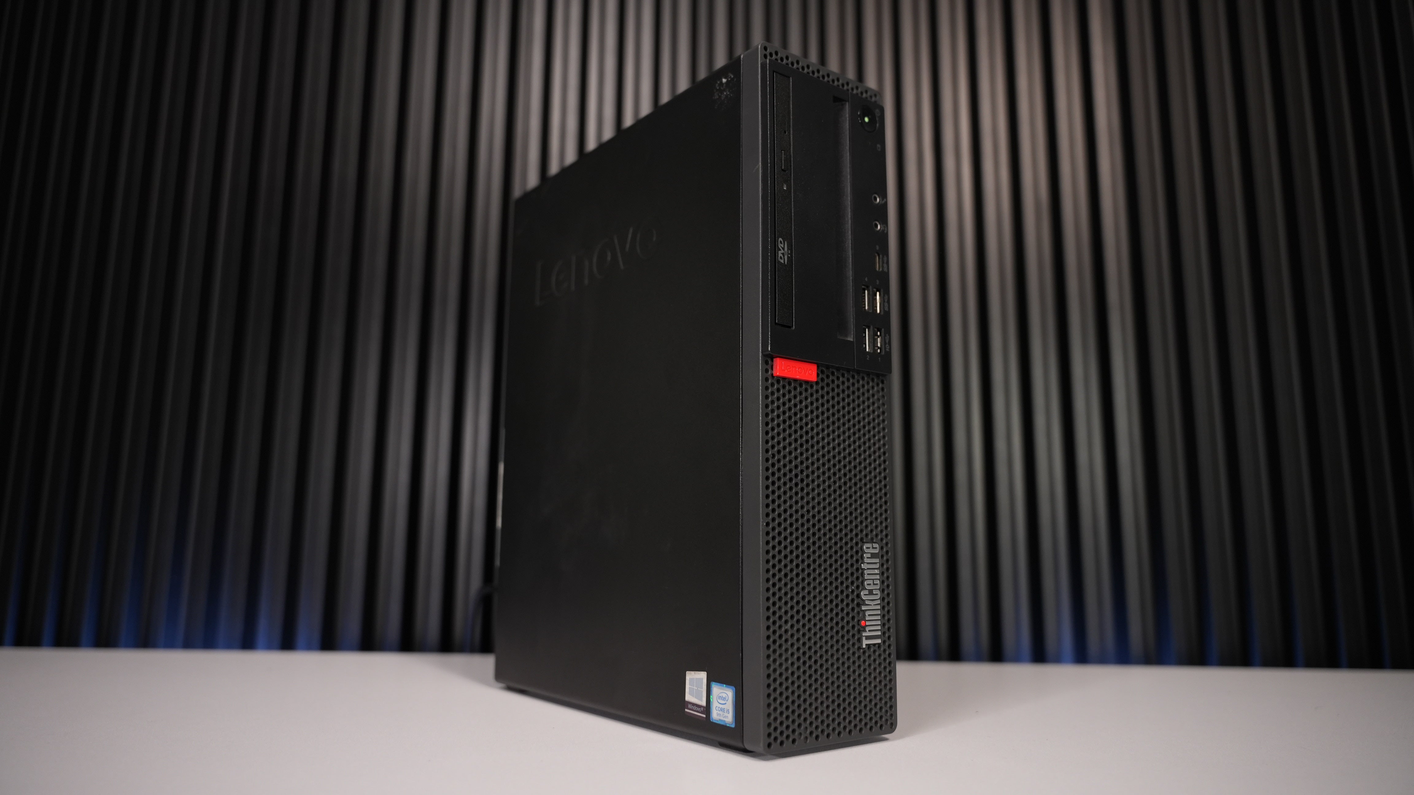 Intel i5 9400 + AMD WX 4100 Budget Gaming PC