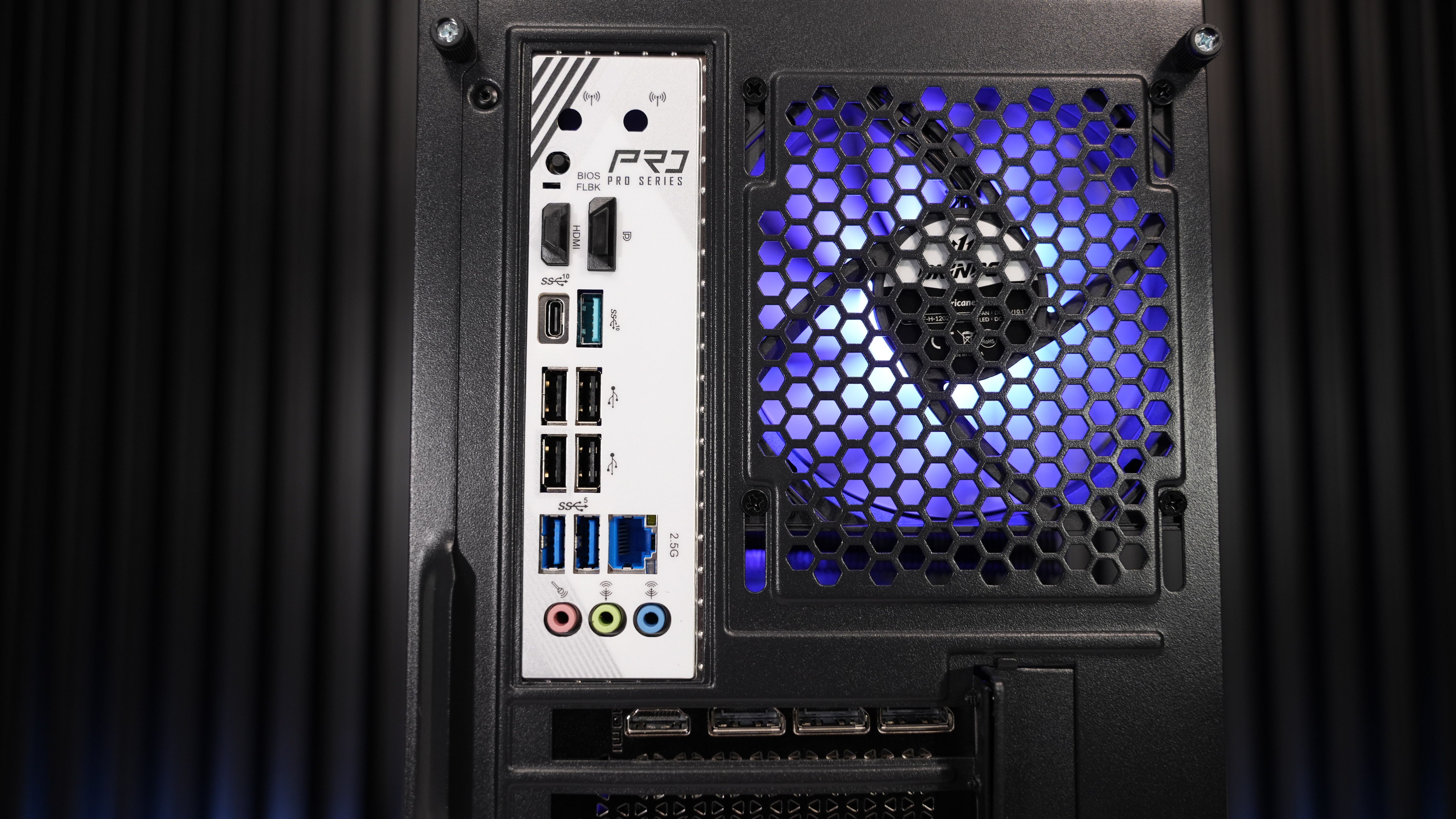 Ryzen 5 9600X + RTX 5060 Gaming/Streaming PC