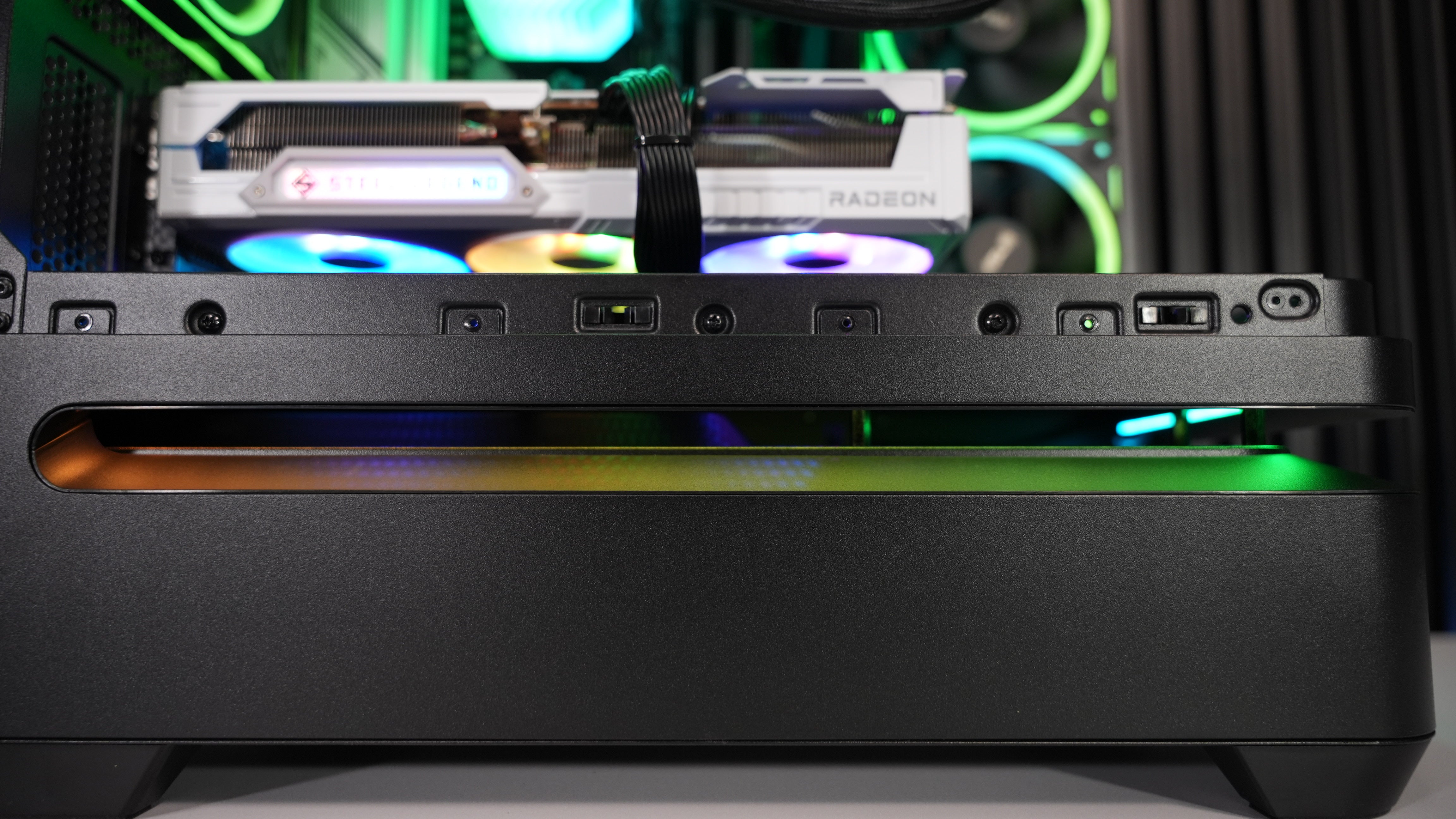 Ryzen 5 7600X + RX 9070XT Gaming/Streaming PC