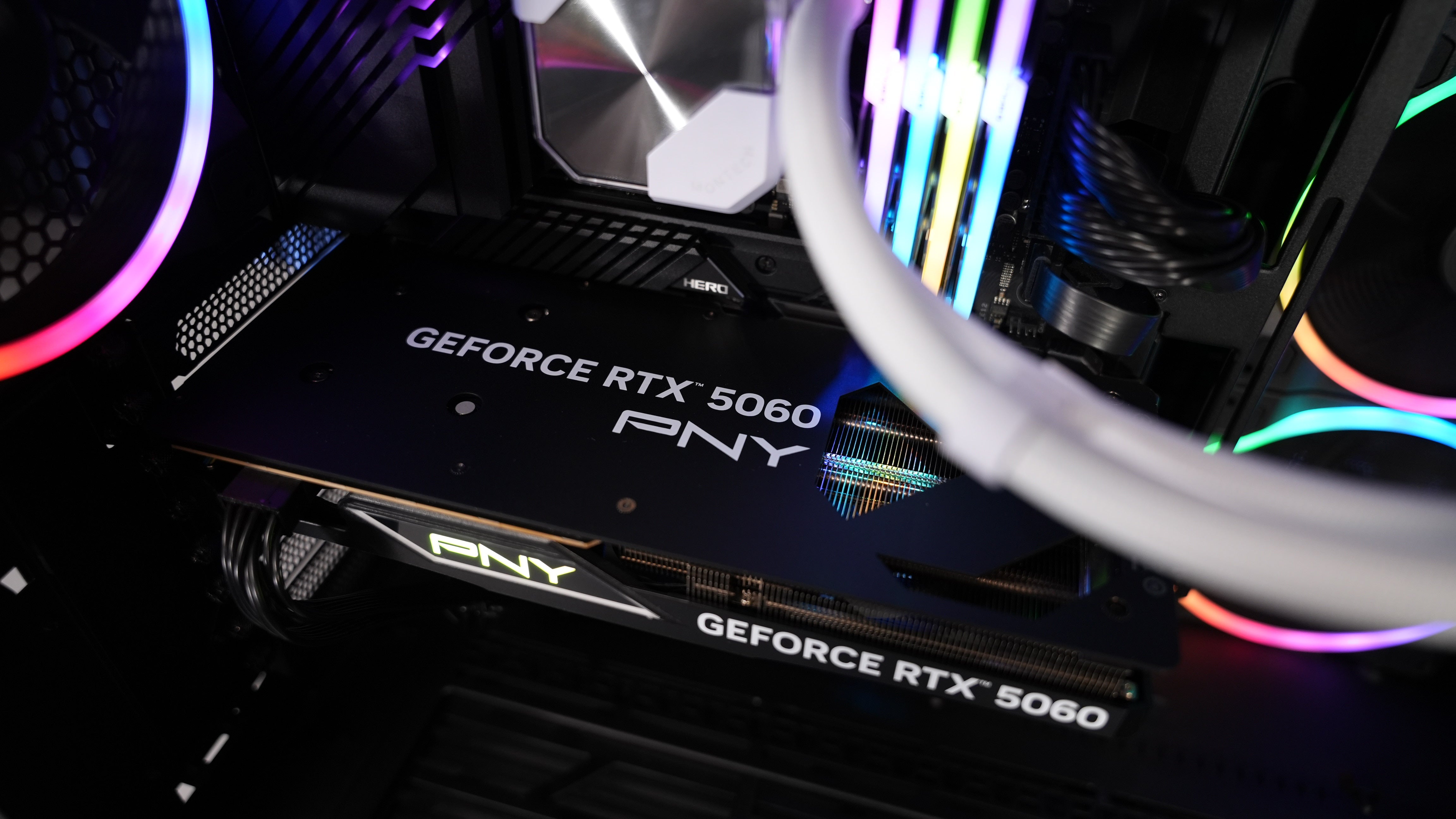 Intel i9 11900K + RTX 5060 Gaming PC
