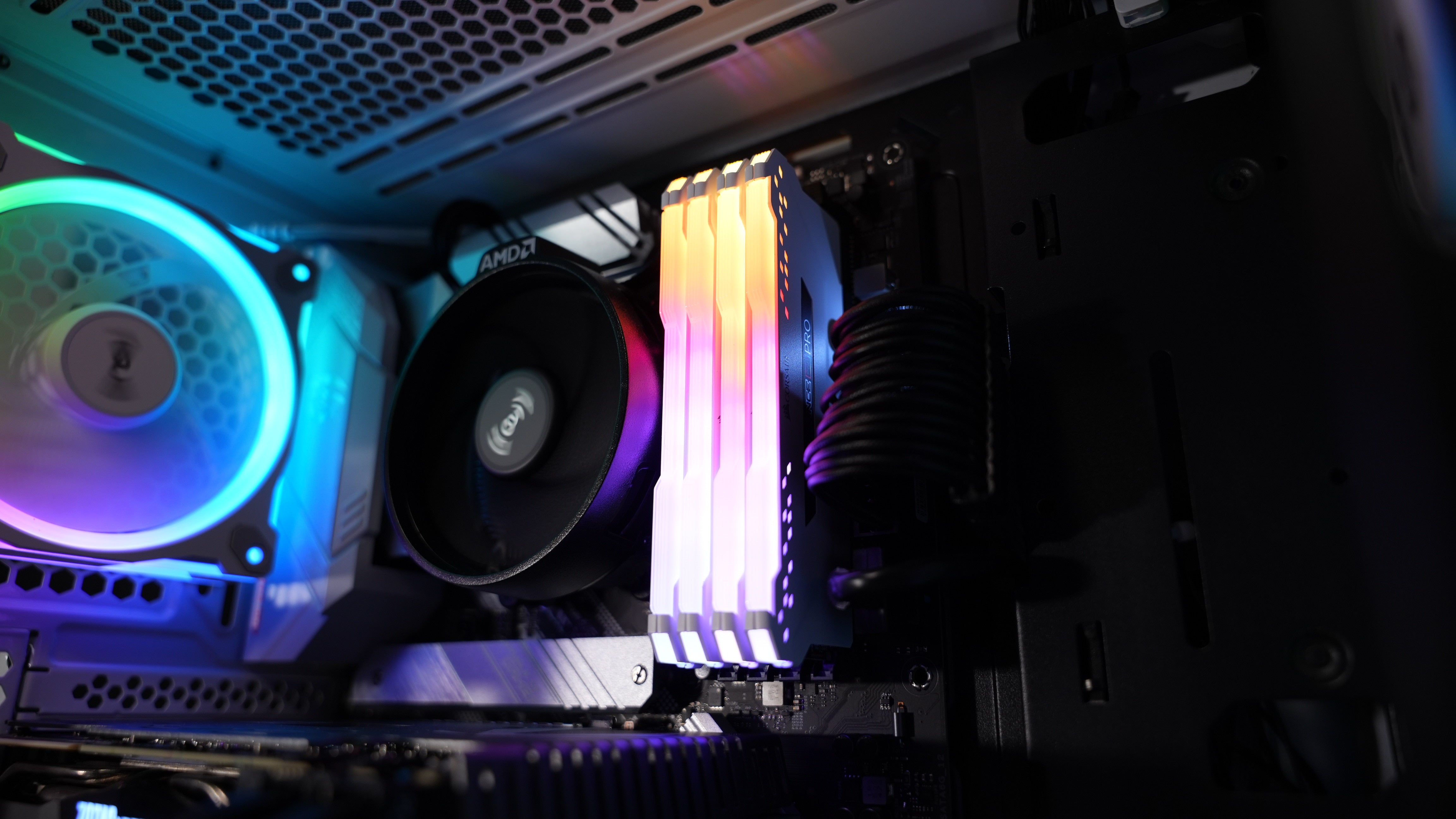 Ryzen 7 2700X + RTX 2070 Super Gaming PC