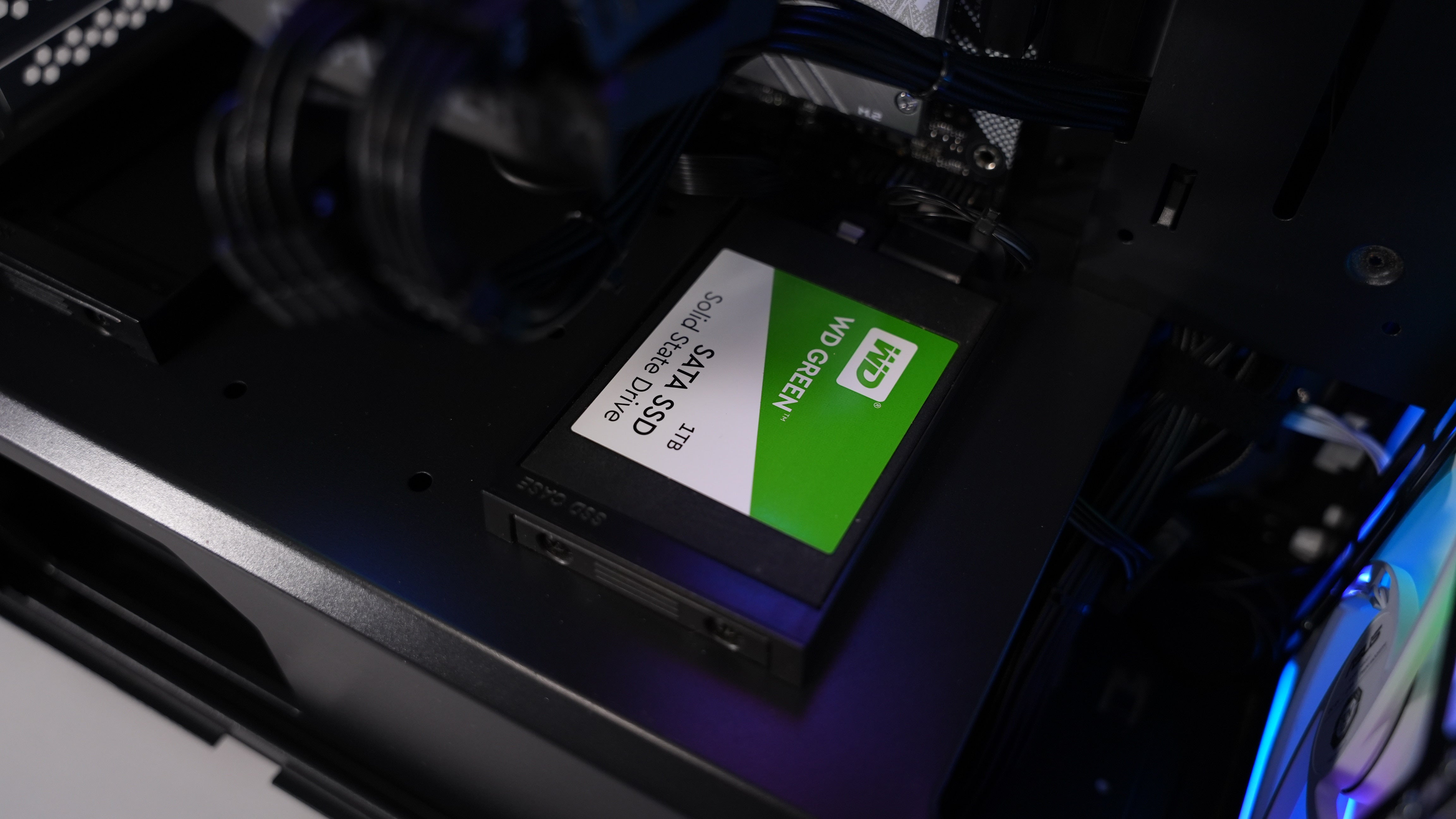 Ryzen 7 2700X + RTX 2070 Super Gaming PC