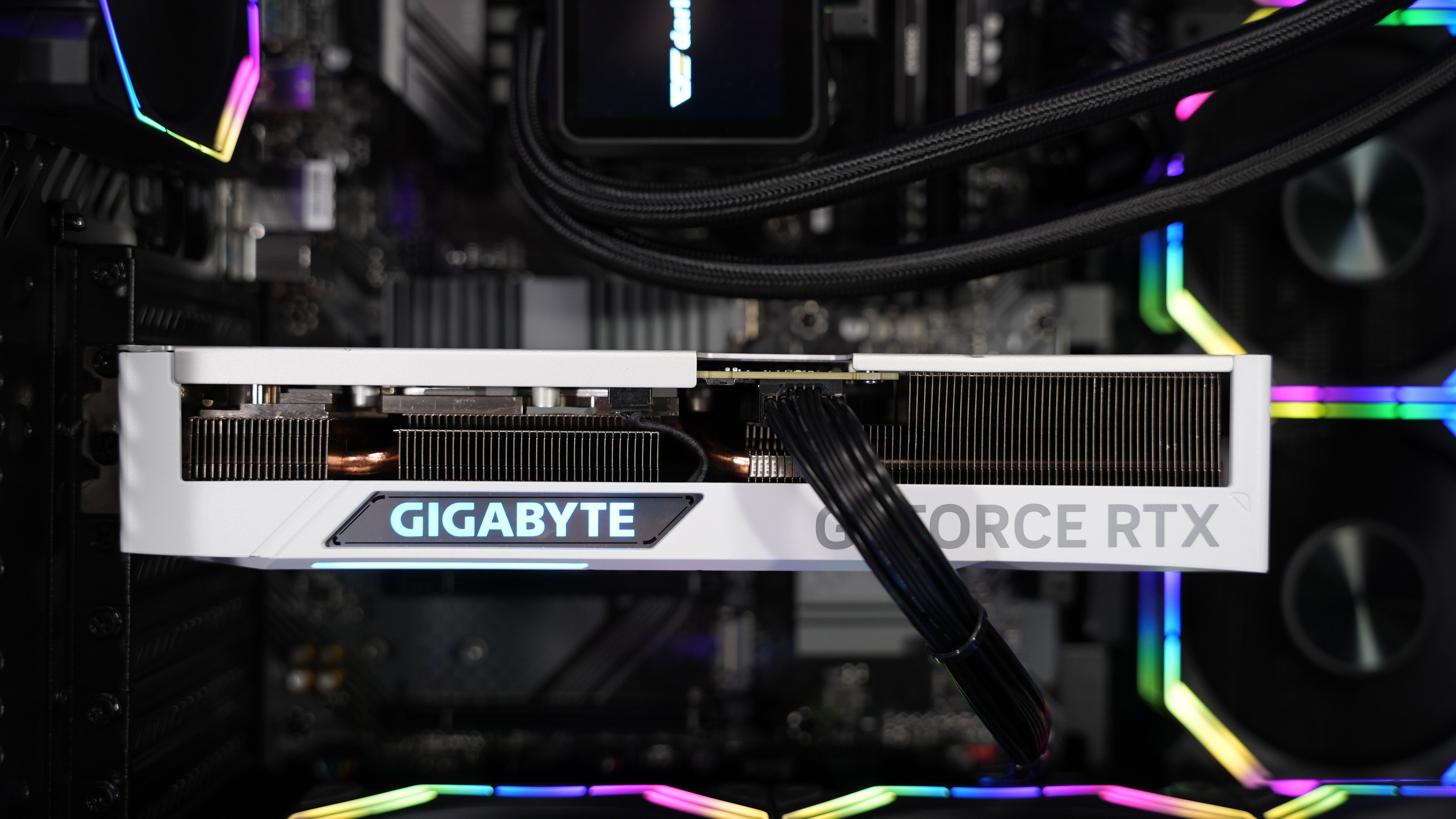 Ryzen 7 5800XT + RTX 4070 Super Gaming/Streaming PC