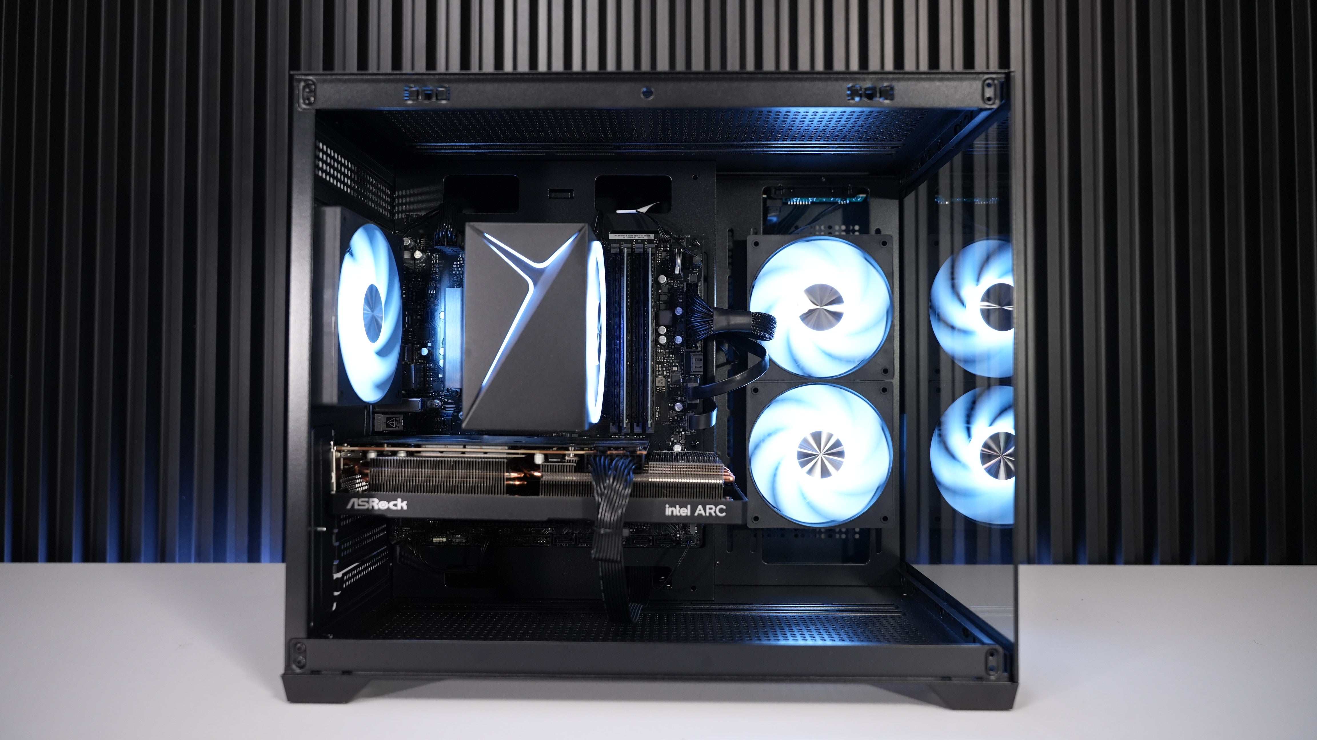 Intel Core 5 120 + Intel Arc A580 Gaming PC