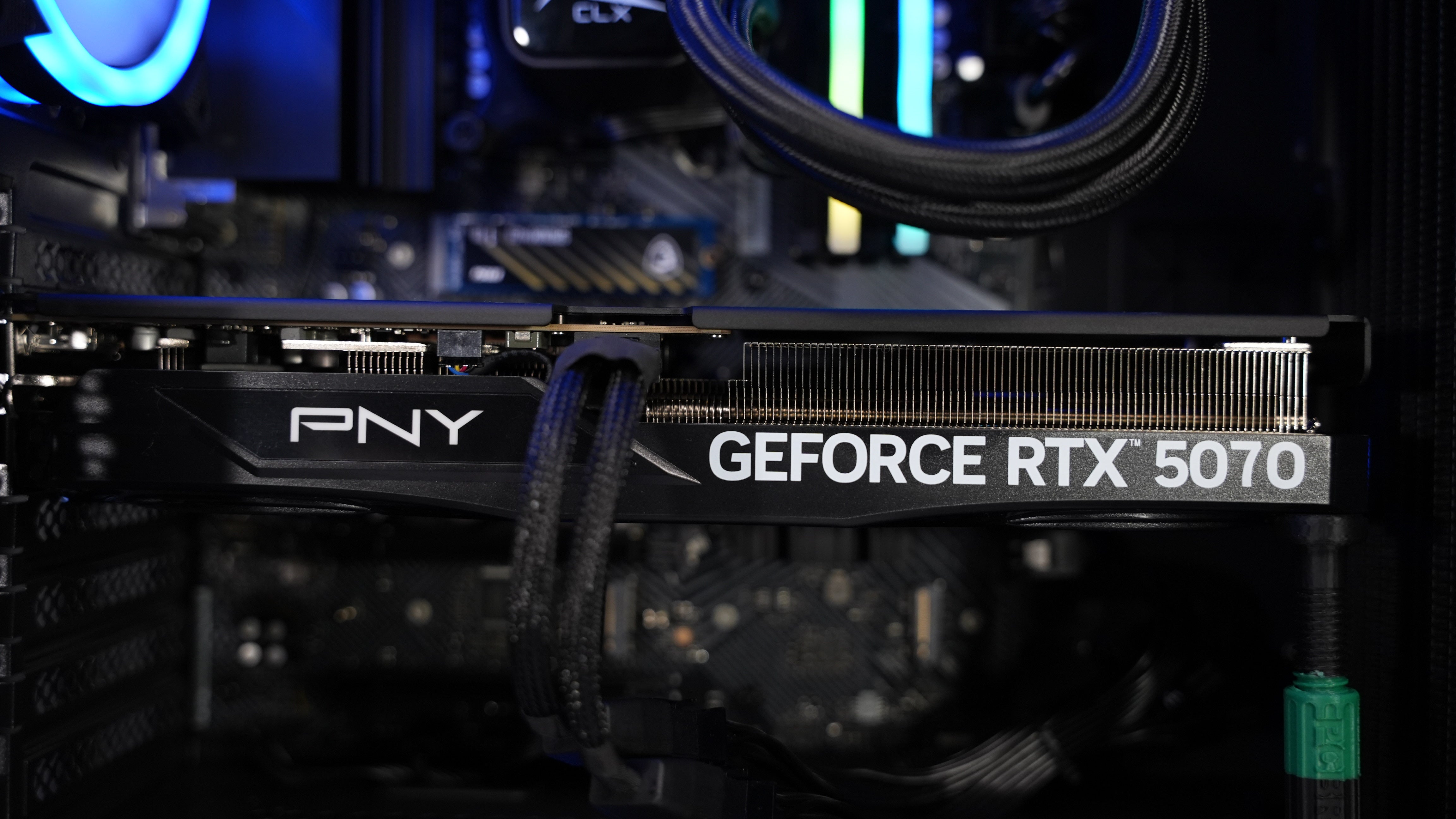 Intel Core i9 14900KF + RTX 5070 Gaming/Streaming PC