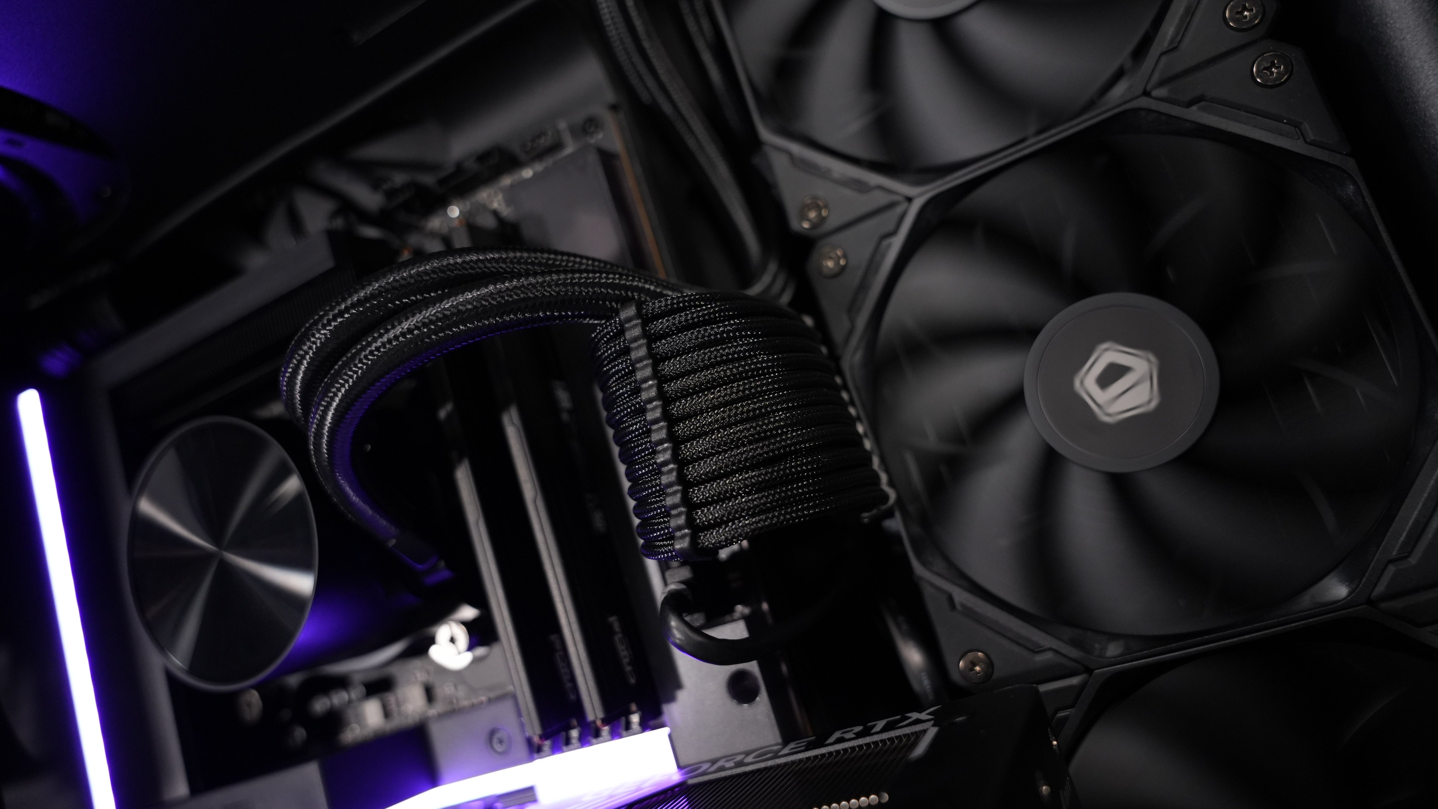 Intel Ultra 7 265K + RTX 5070Ti Gaming/Streaming PC