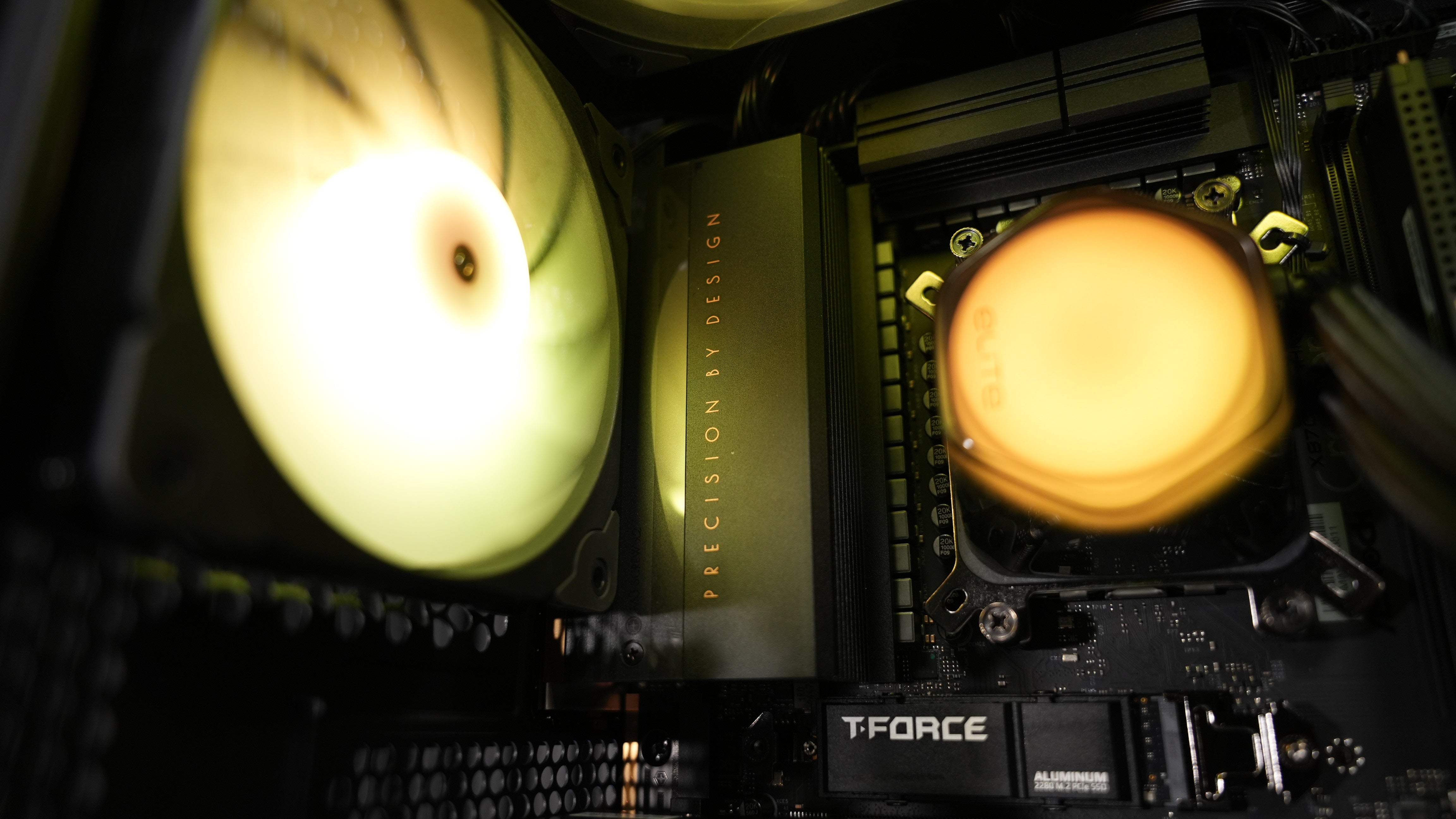 Ryzen 7 9800X3D + RX 9070XT Gaming/Streaming PC