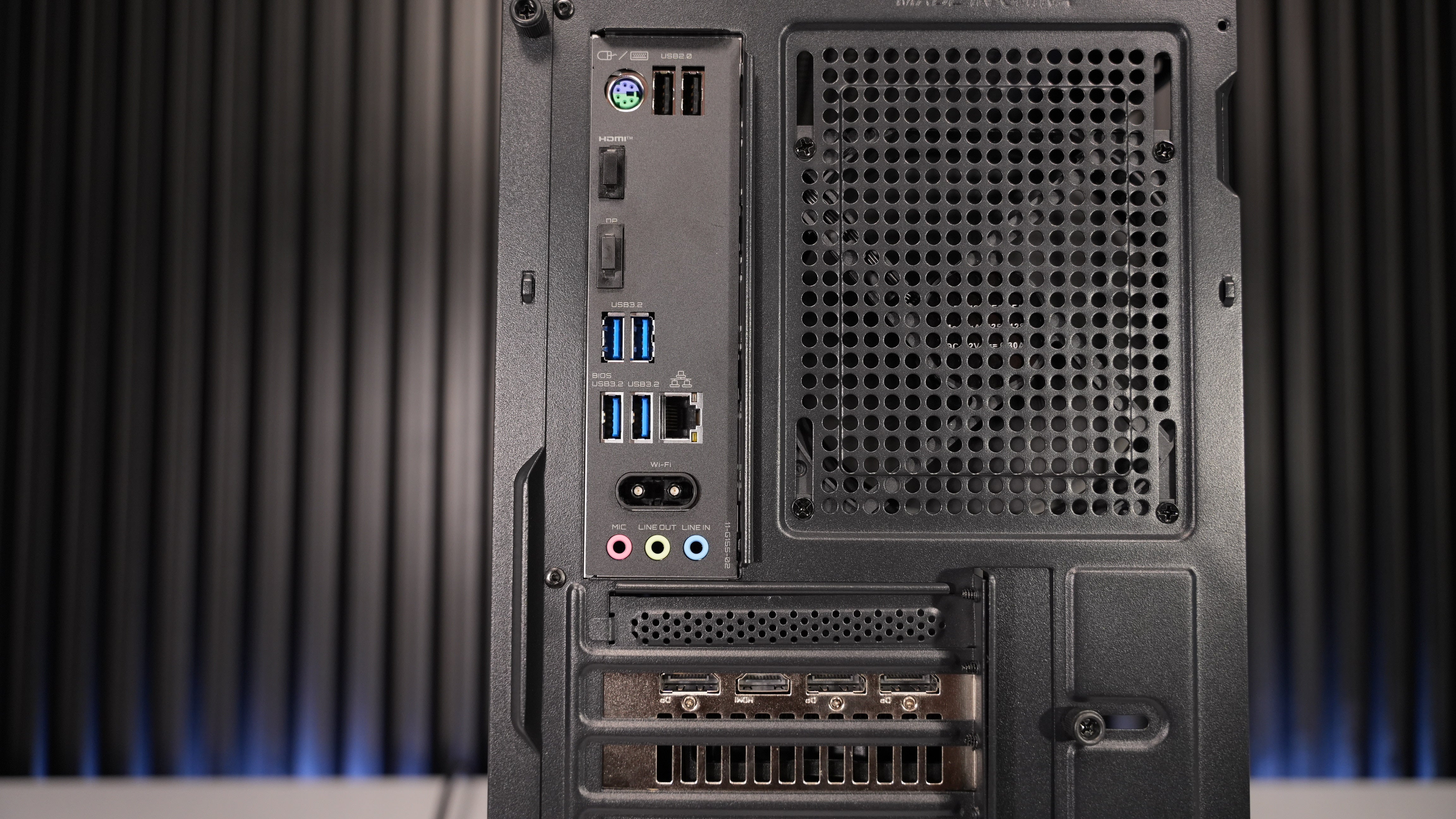 Ryzen 7 5800X3D + RX 6700XT Gaming PC