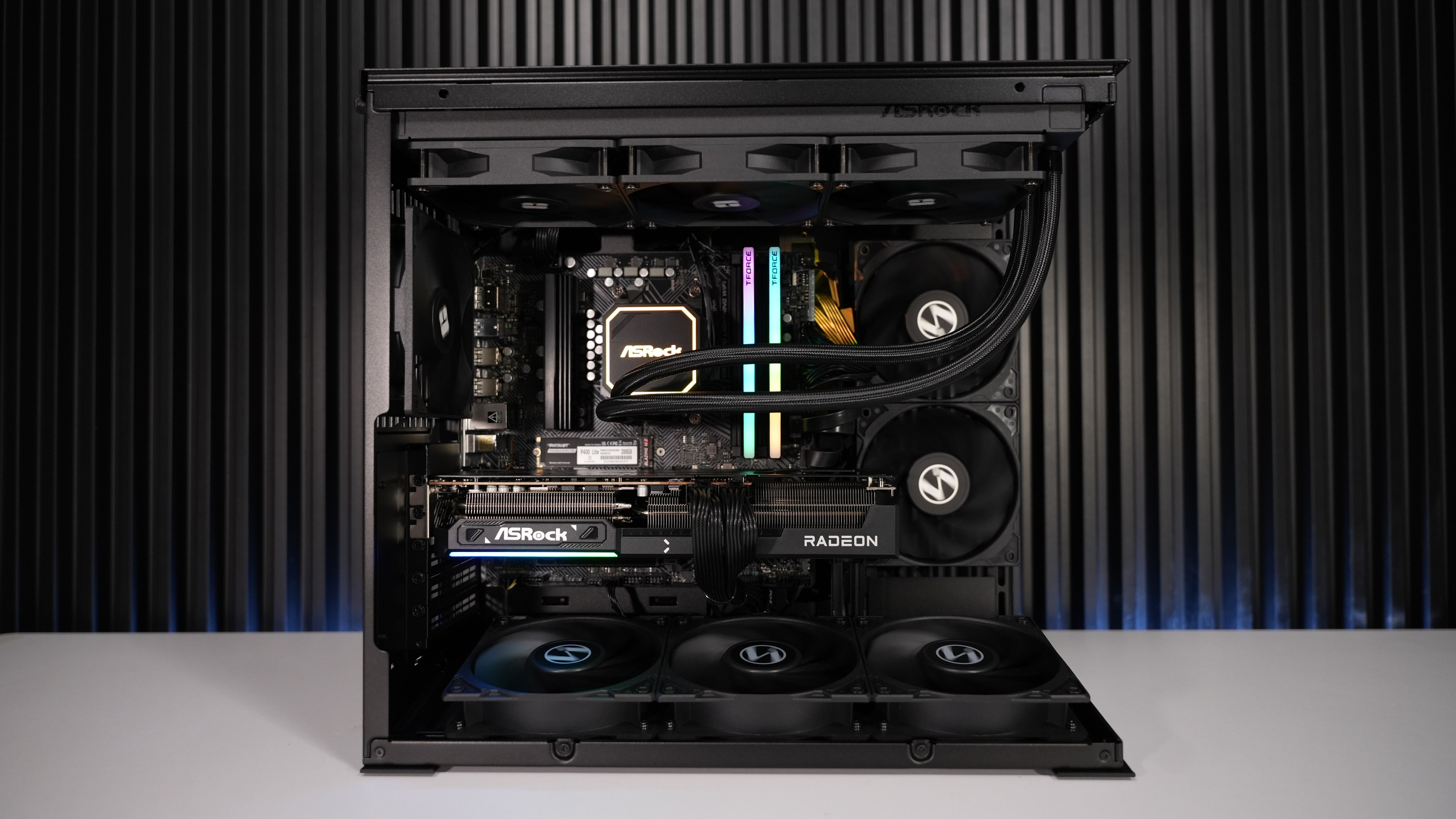 Ryzen 7 7700X + RX 9070 Gaming/Streaming PC