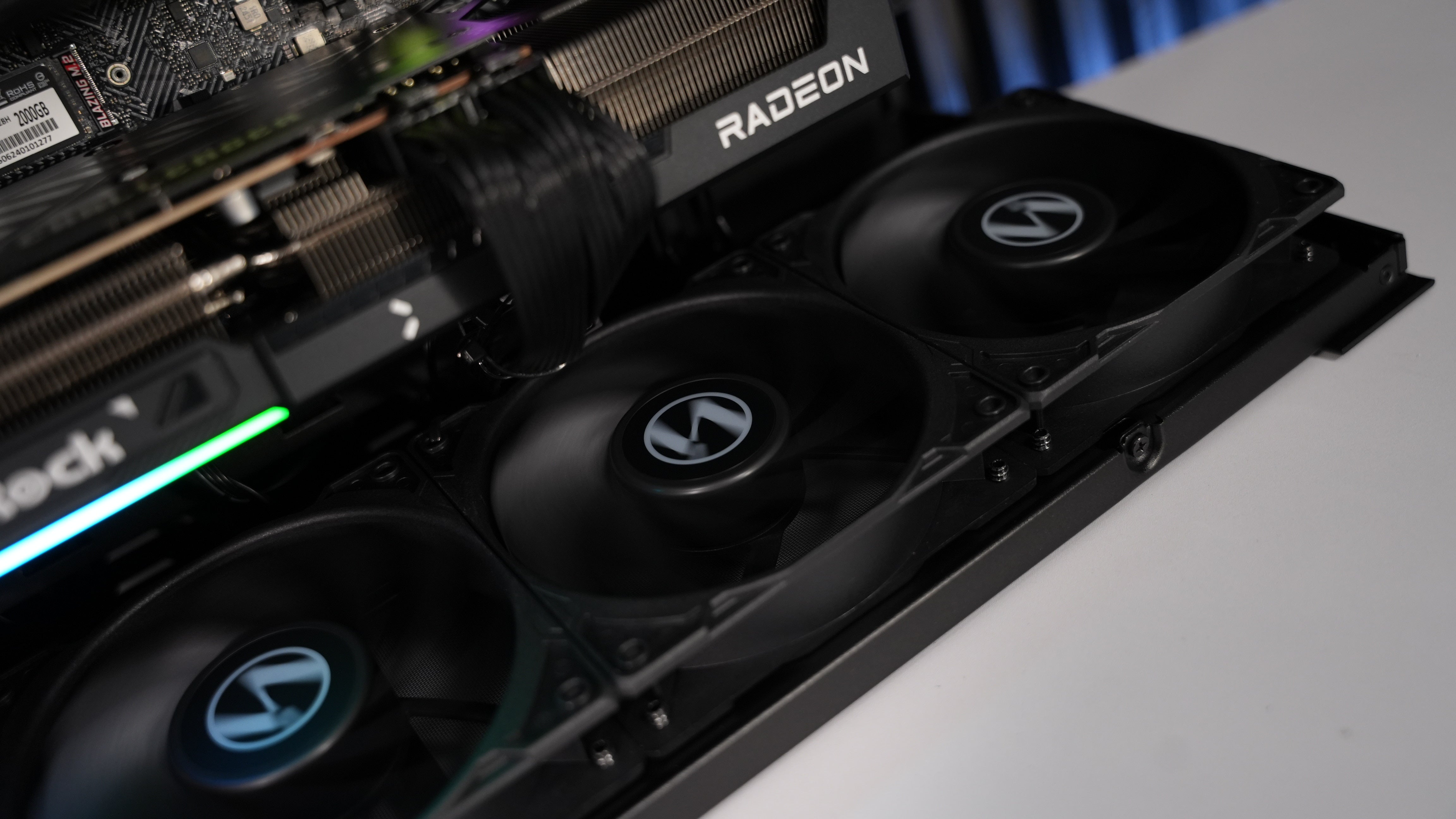 Ryzen 7 7700X + RX 9070 Gaming/Streaming PC