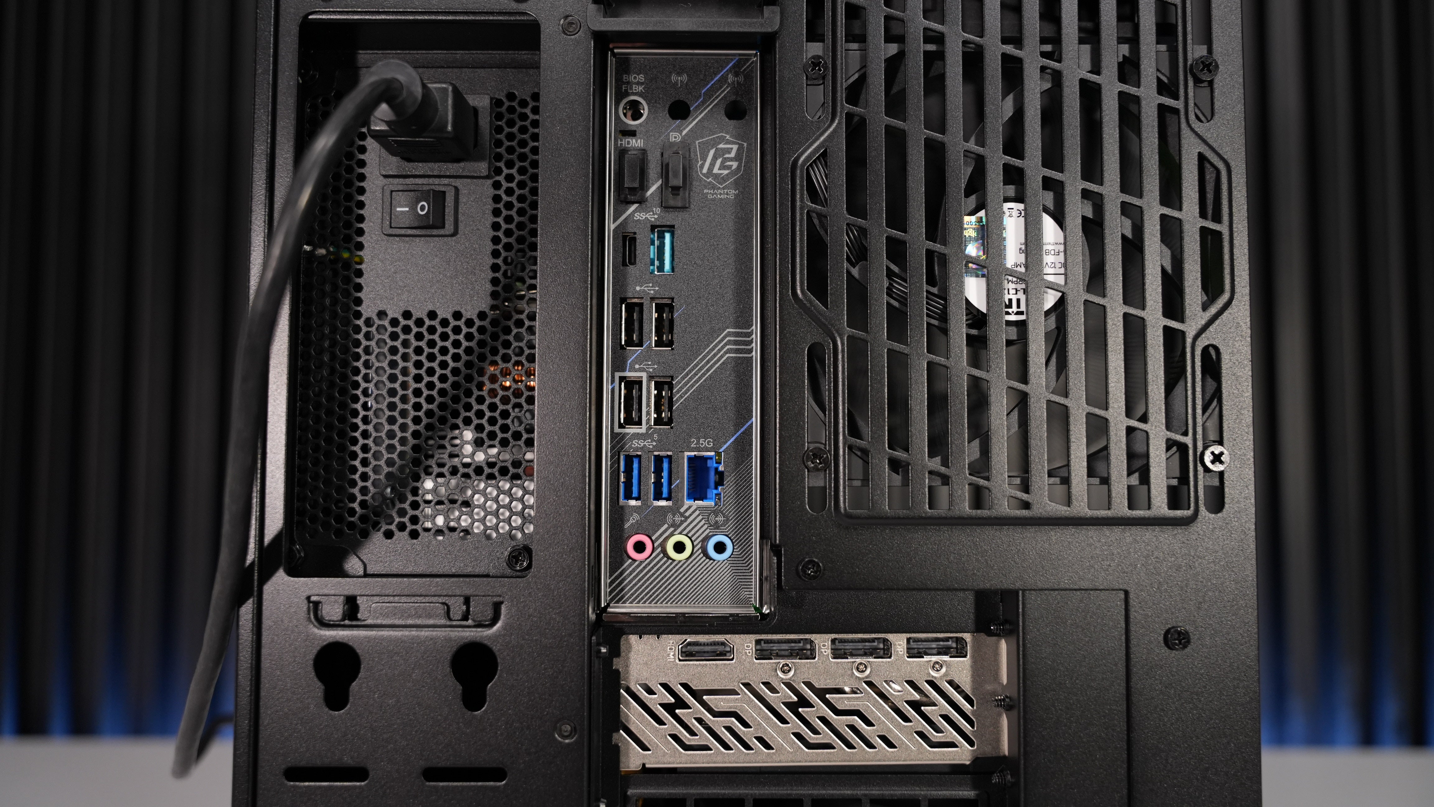 Ryzen 7 7700X + RX 9070 Gaming/Streaming PC