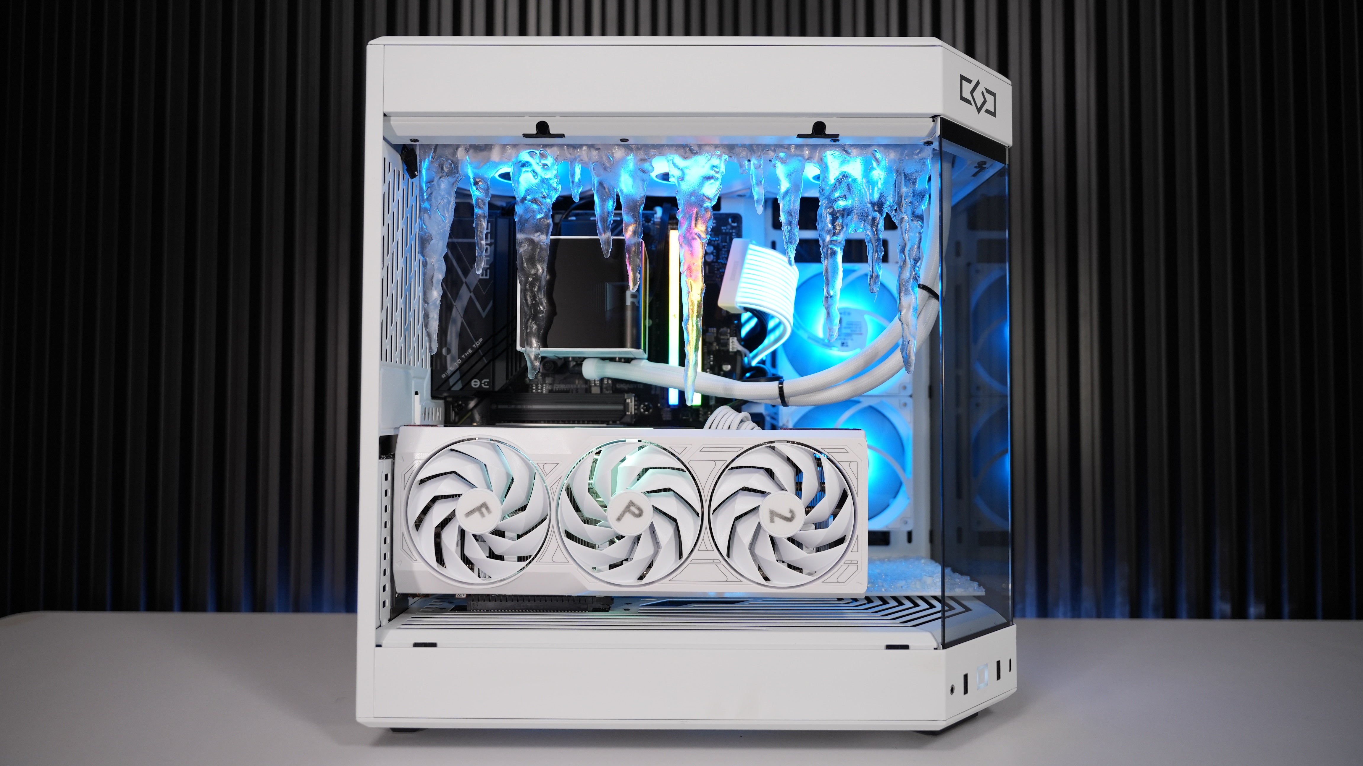 Intel i9 13900K + RX 7700XT Gaming PC