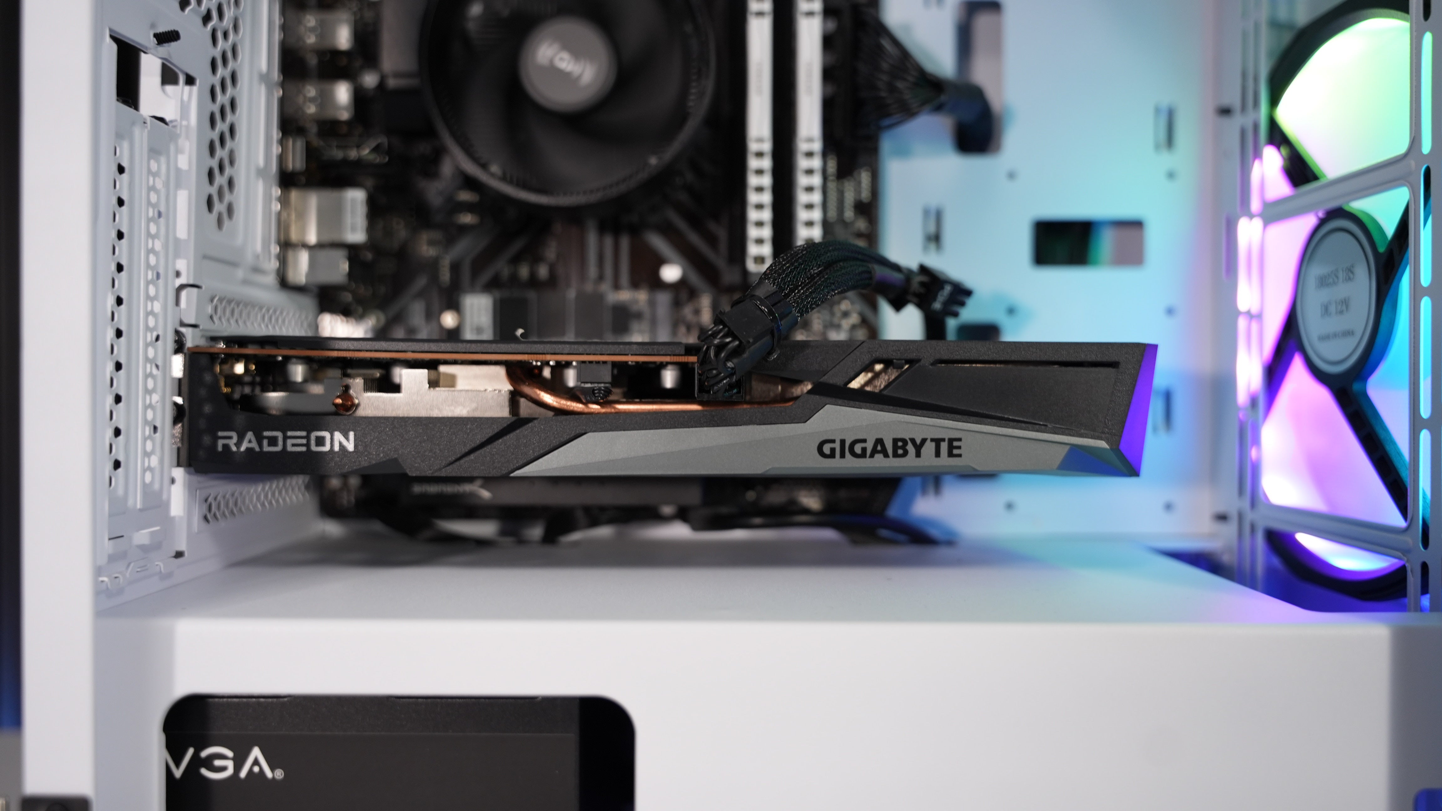 Ryzen 5 5600G + RX 6500XT Gaming PC