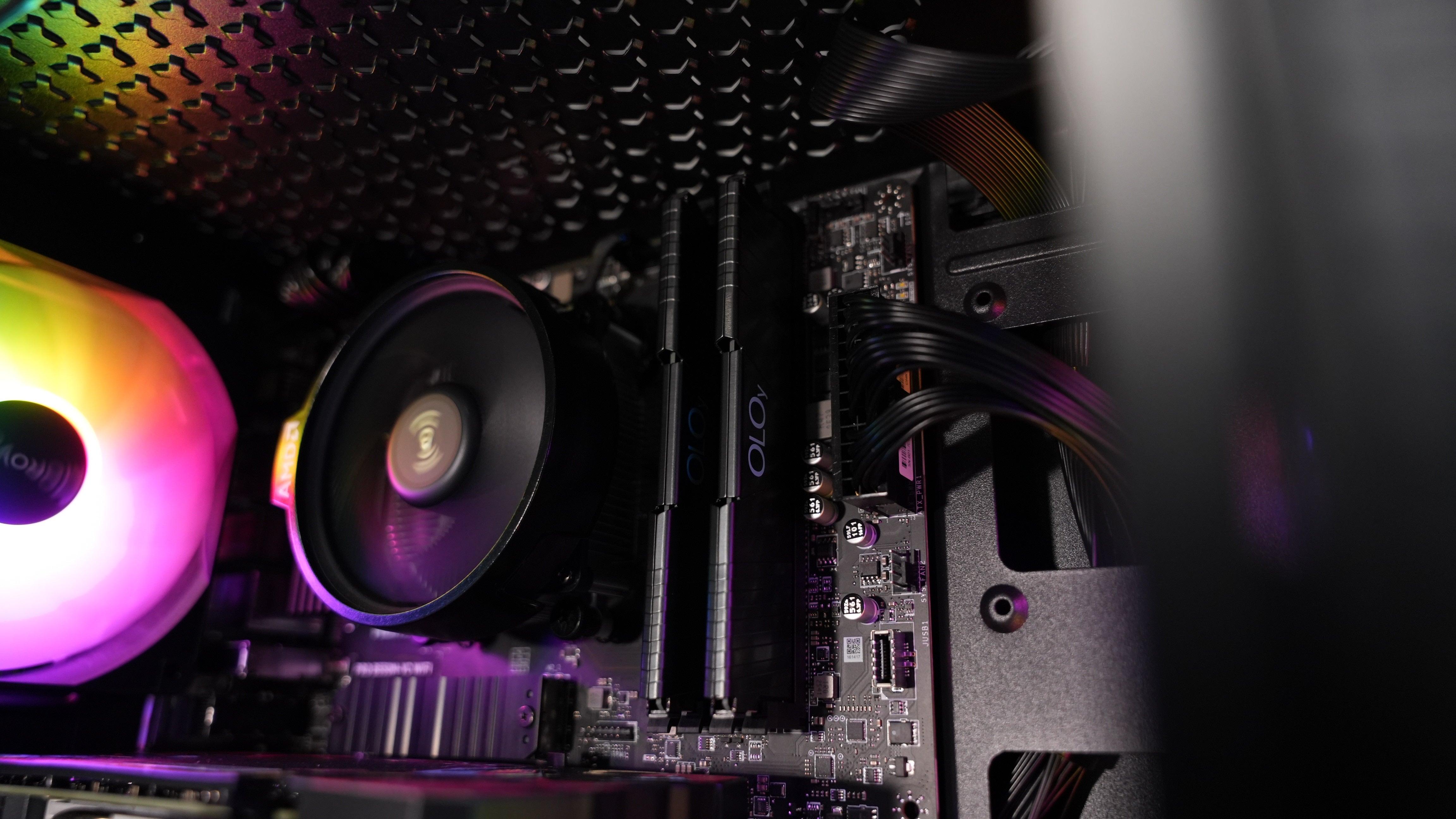 Ryzen 5 5600 + RX 590 Gaming PC