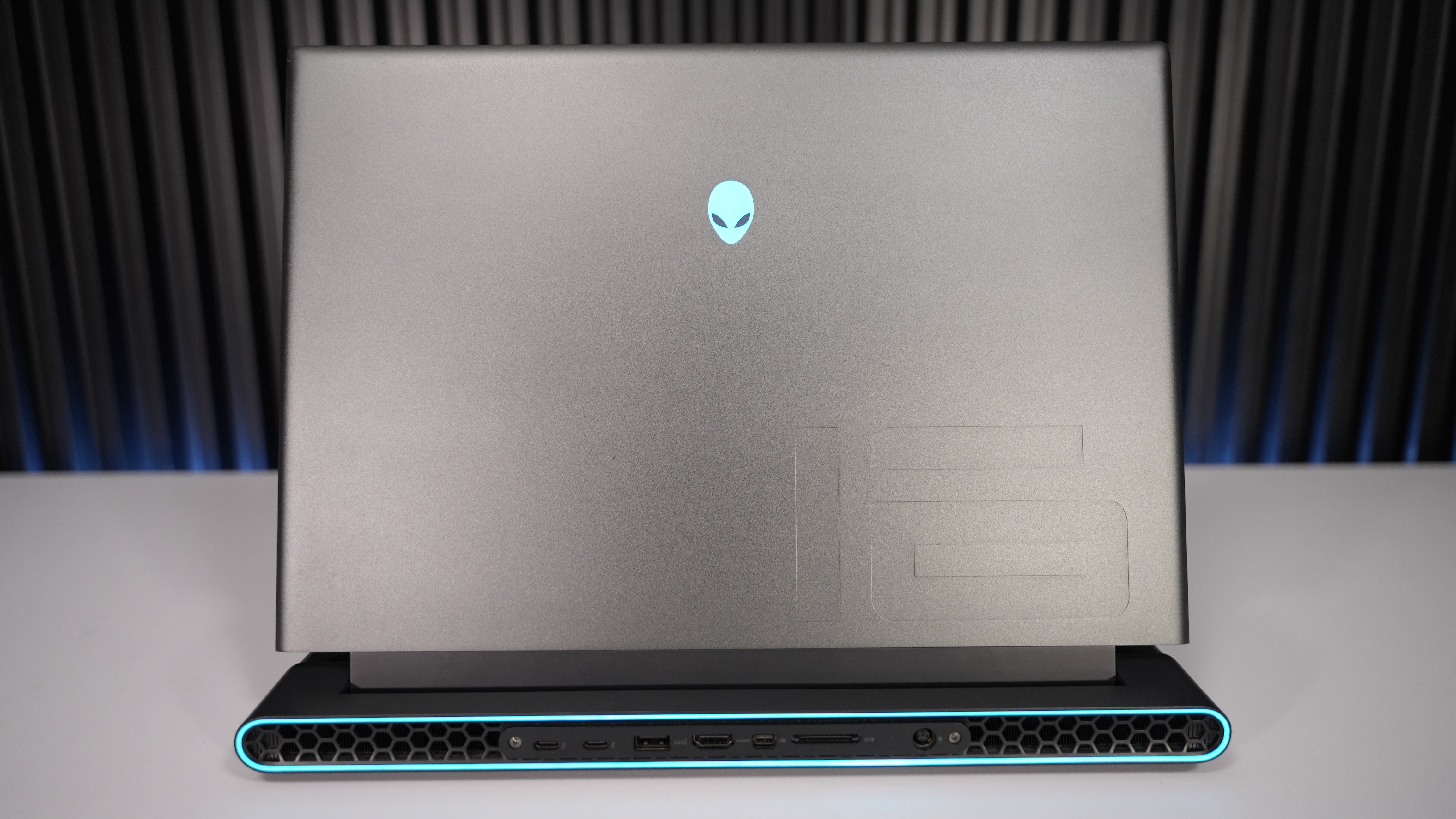 Intel i7 13700HX + RTX 4070 Gaming Laptop
