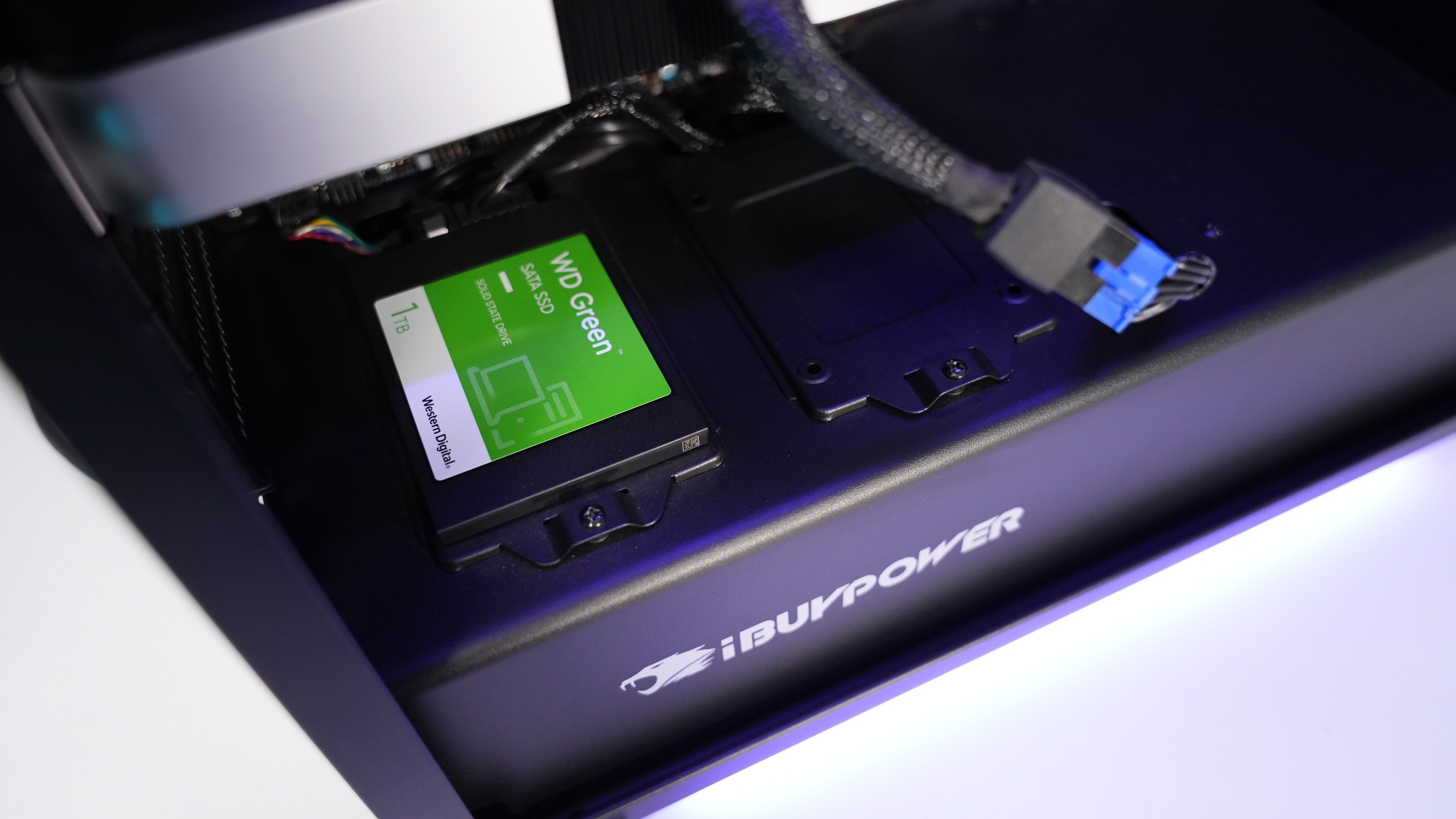 Intel i7 7700K + RTX 3060 Ti Gaming PC