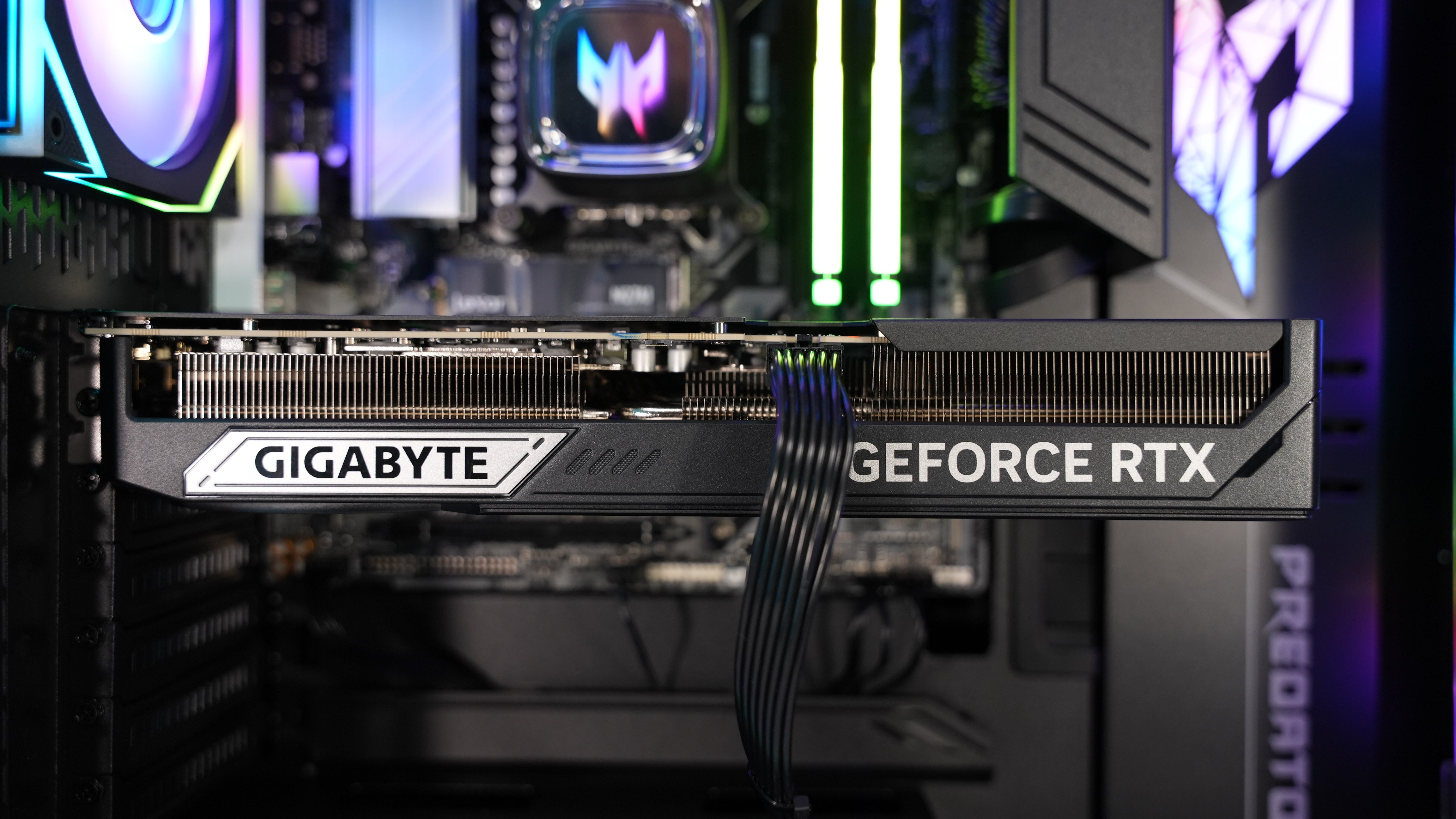 Intel Core Ultra 7 265KF + RTX 5070 Ti Gaming PC Prebuilt