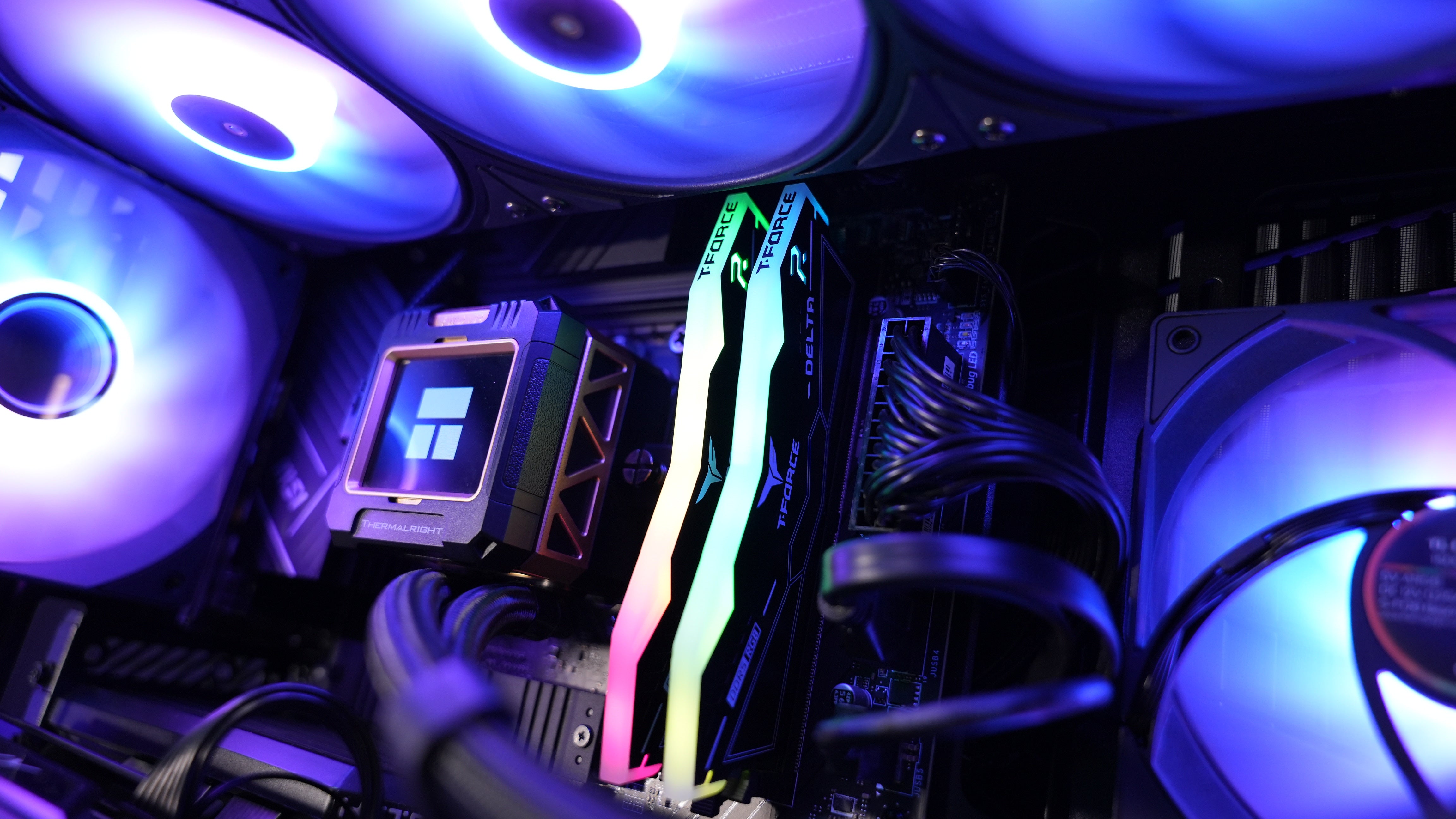 Intel i7 14700KF + RTX 5070 Gaming/Streaming PC