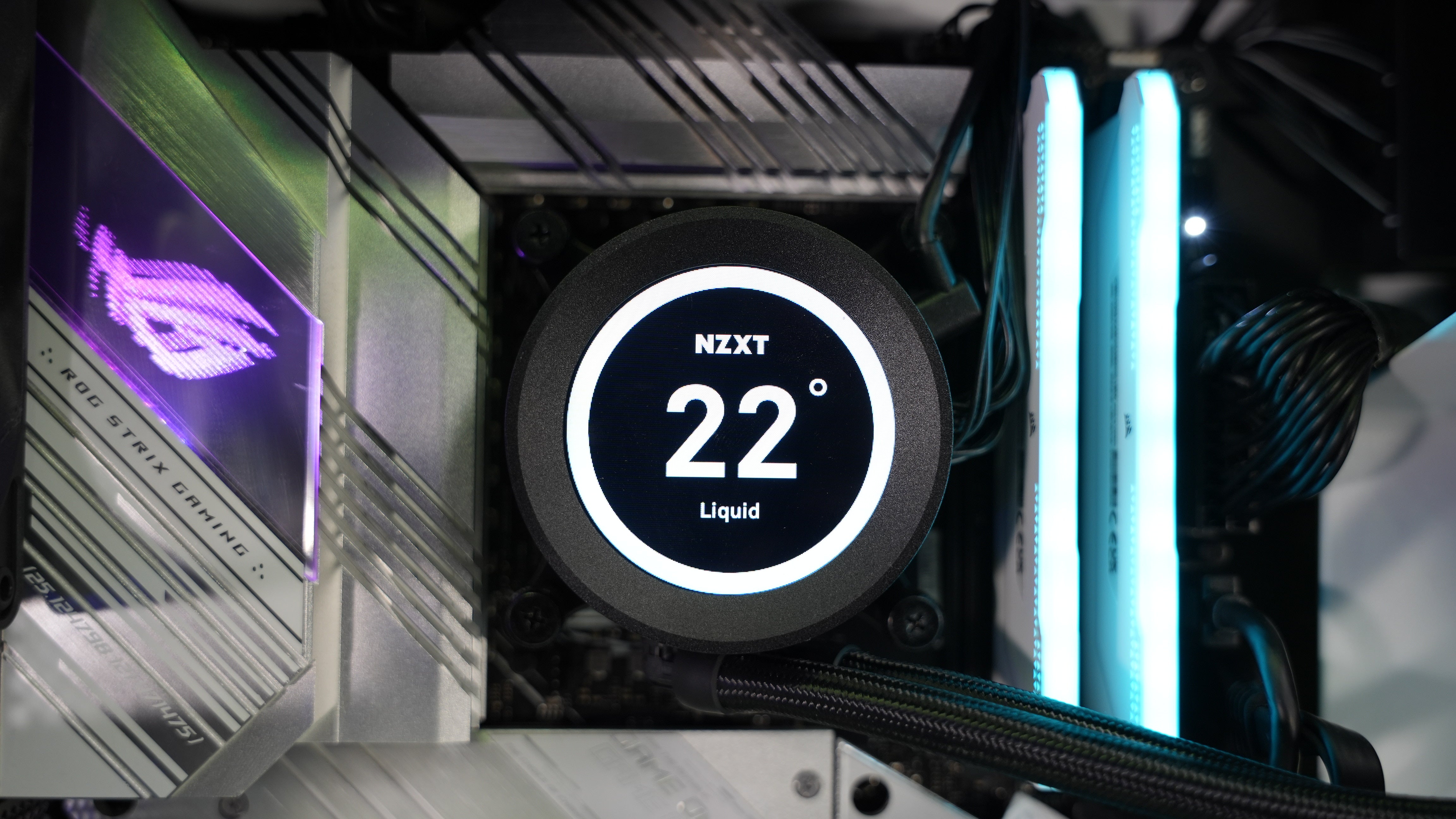 Intel i7 10700K + RTX 3070 Ti Gaming PC