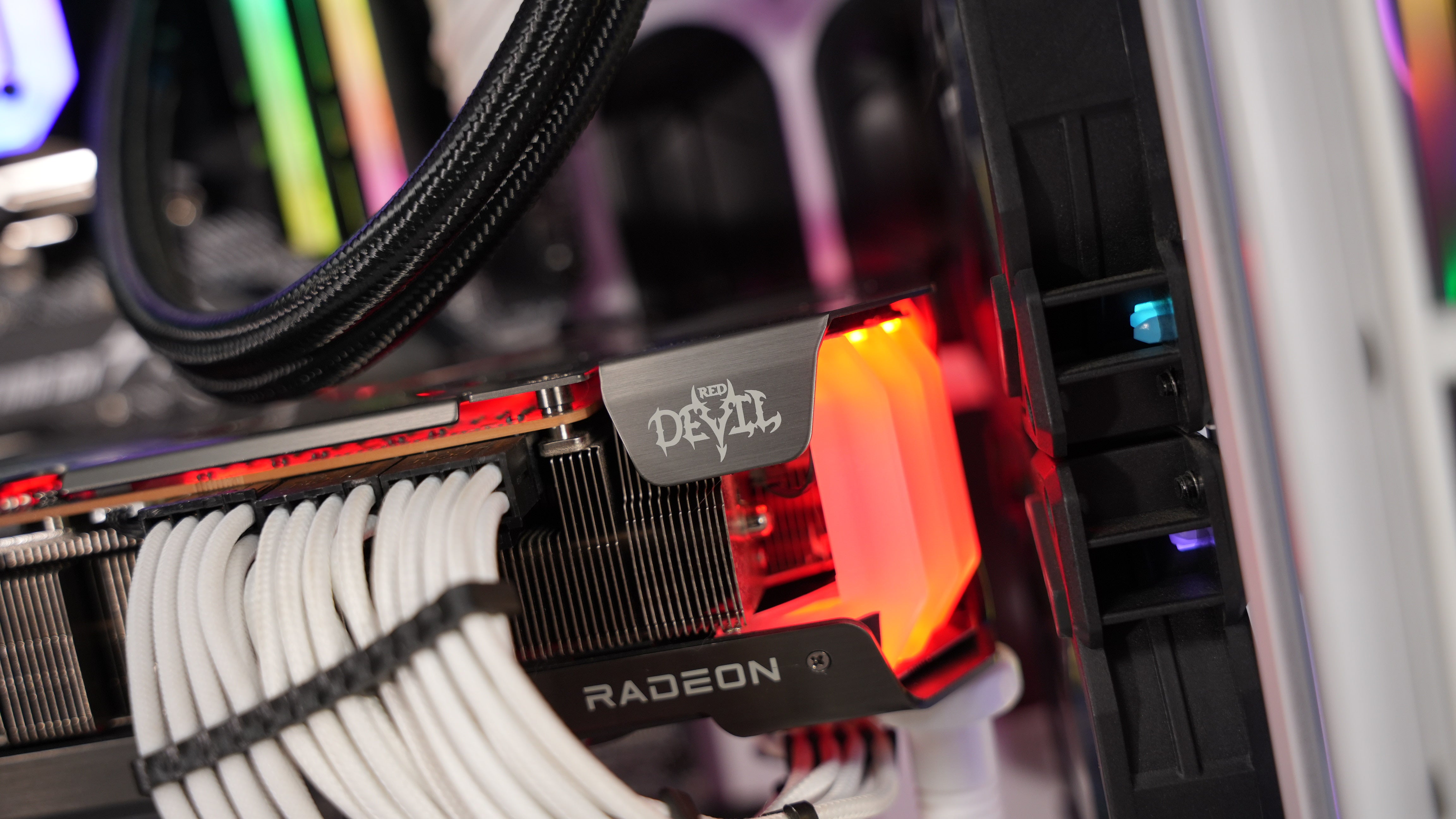 Ryzen 9 5950X + RX 6900XT Gaming PC