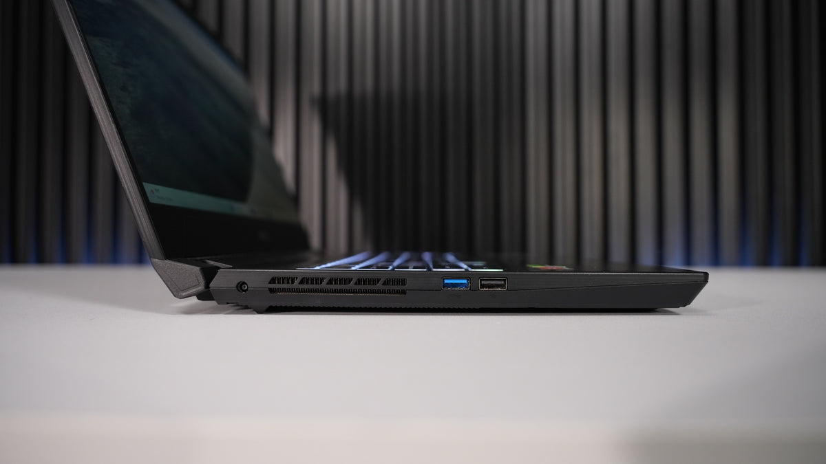 Ryzen 9 7950HS + RTX 4060 Gaming Laptop