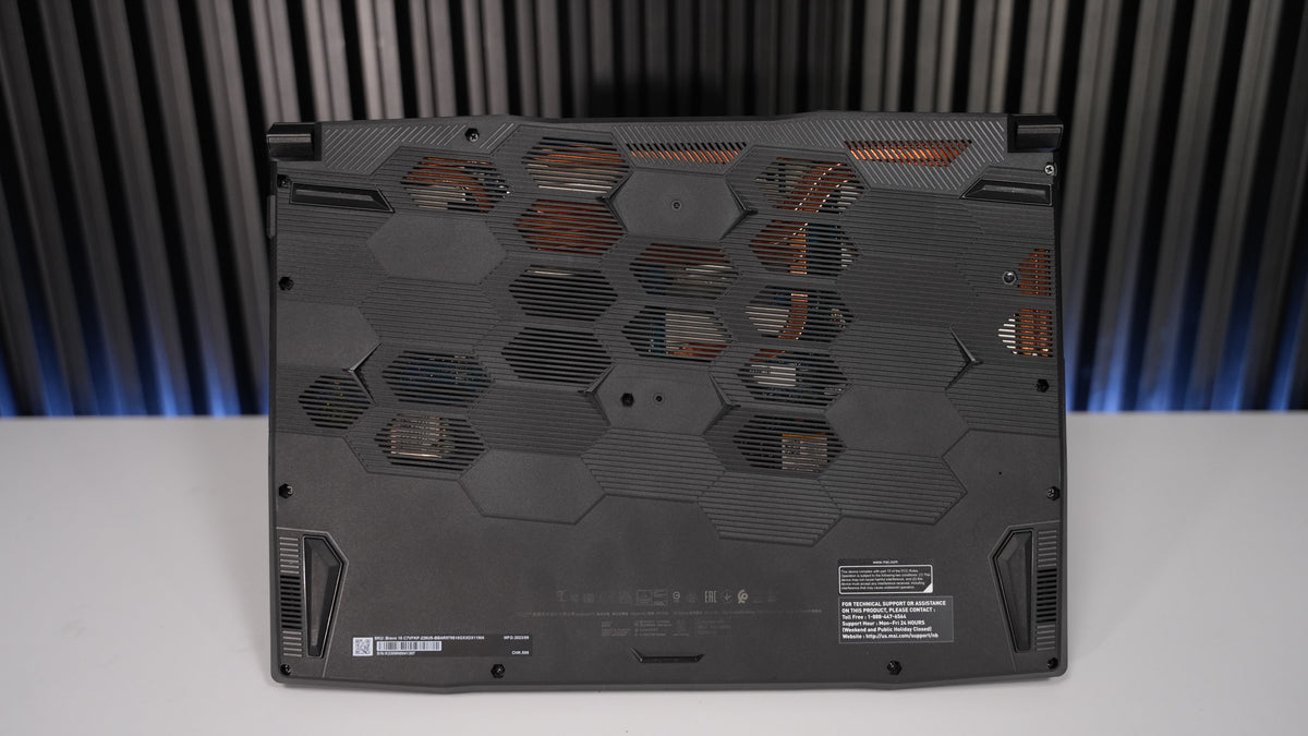 Ryzen 9 7950HS + RTX 4060 Gaming Laptop
