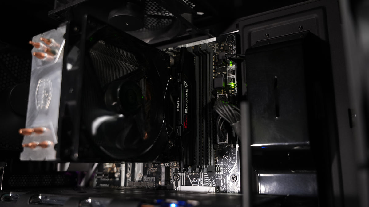 Intel i7 7700K + RX 5700XT Gaming PC