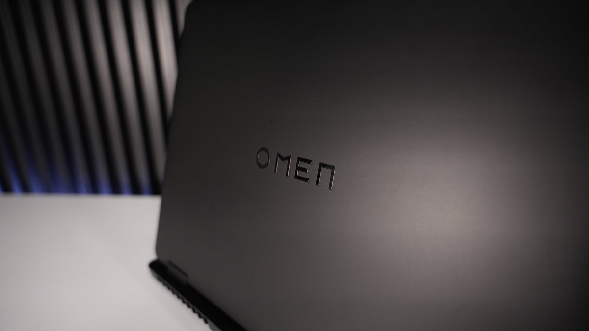 Intel Ultra 7 255H + RTX 5060 Gaming Laptop