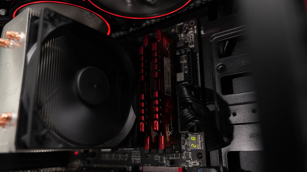 Intel i7 4790K + Radeon 7850 Budget Gaming PC