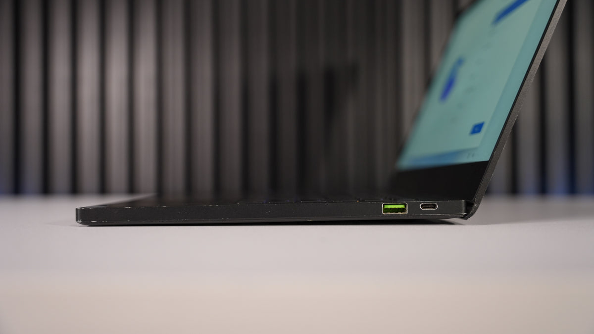 Razer Blade Stealth - Intel i7 8565U Laptop