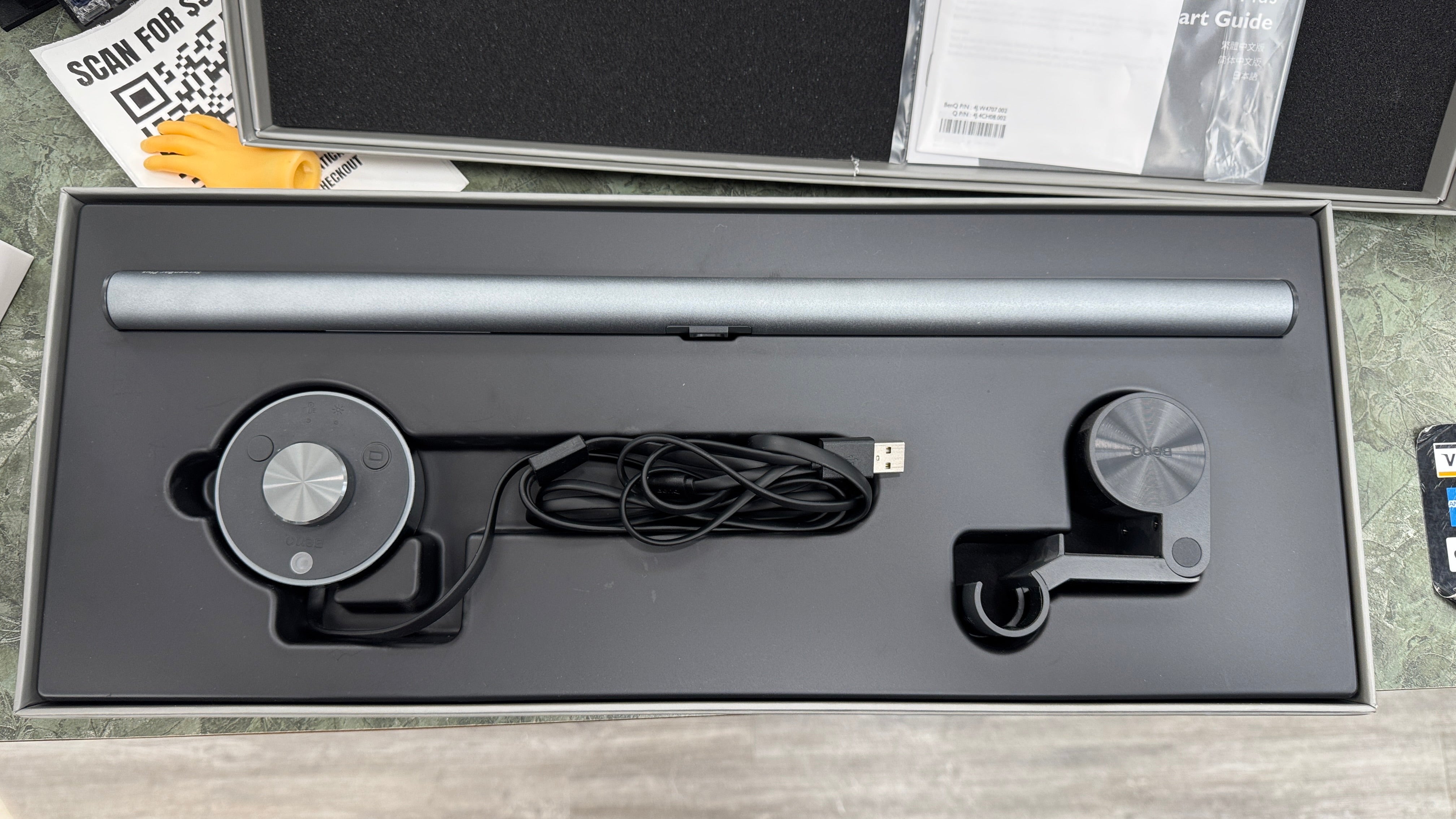 BENQ ScreenBar Plus - Monitor Light