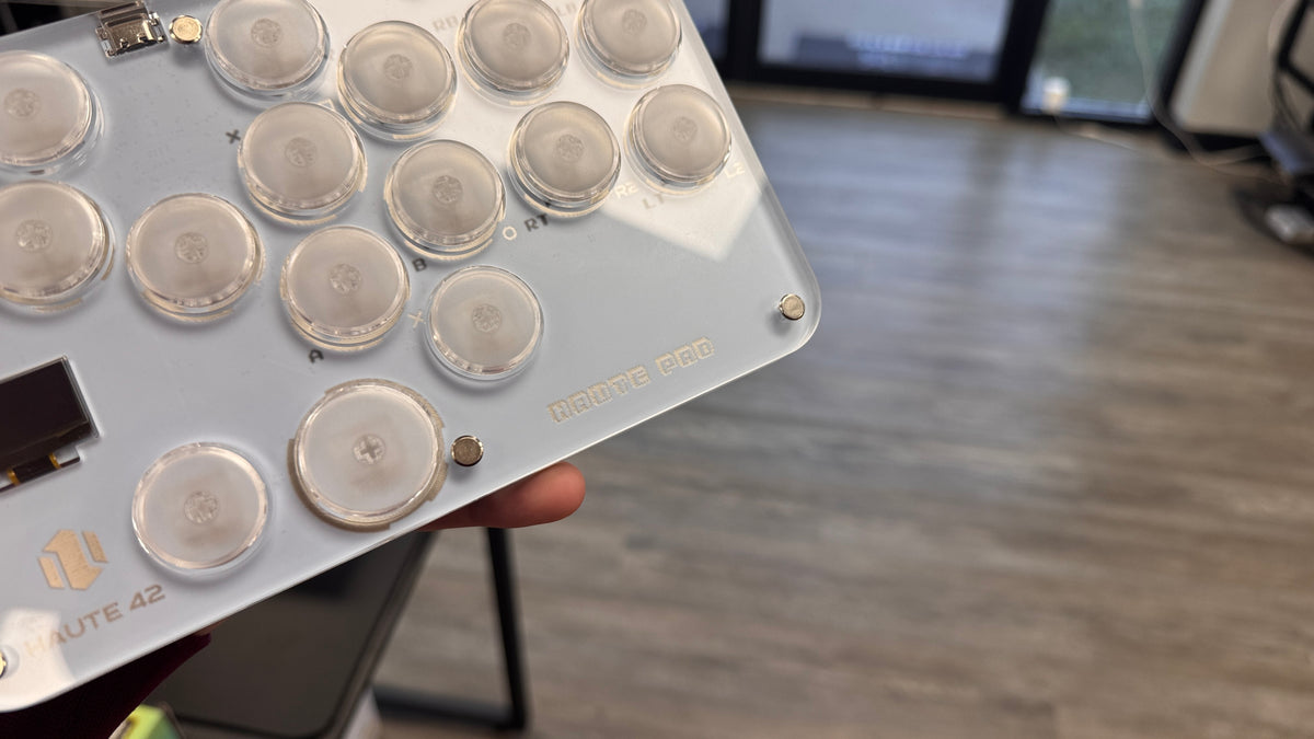 Haute 42 S16 Crystal - All Button Game Pad