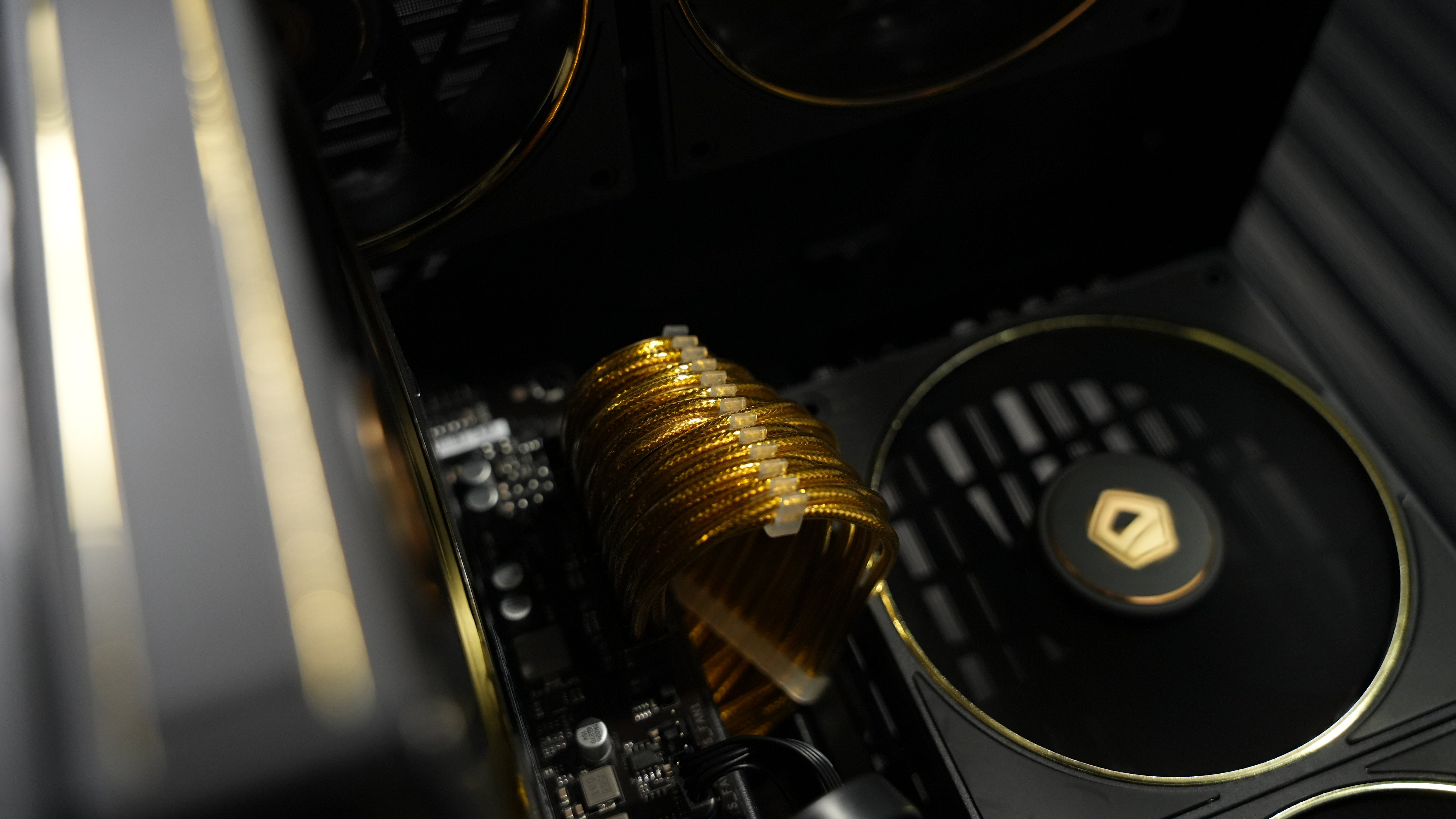 Intel i7 12700K + RTX 4070 Super Gaming/Streaming PC