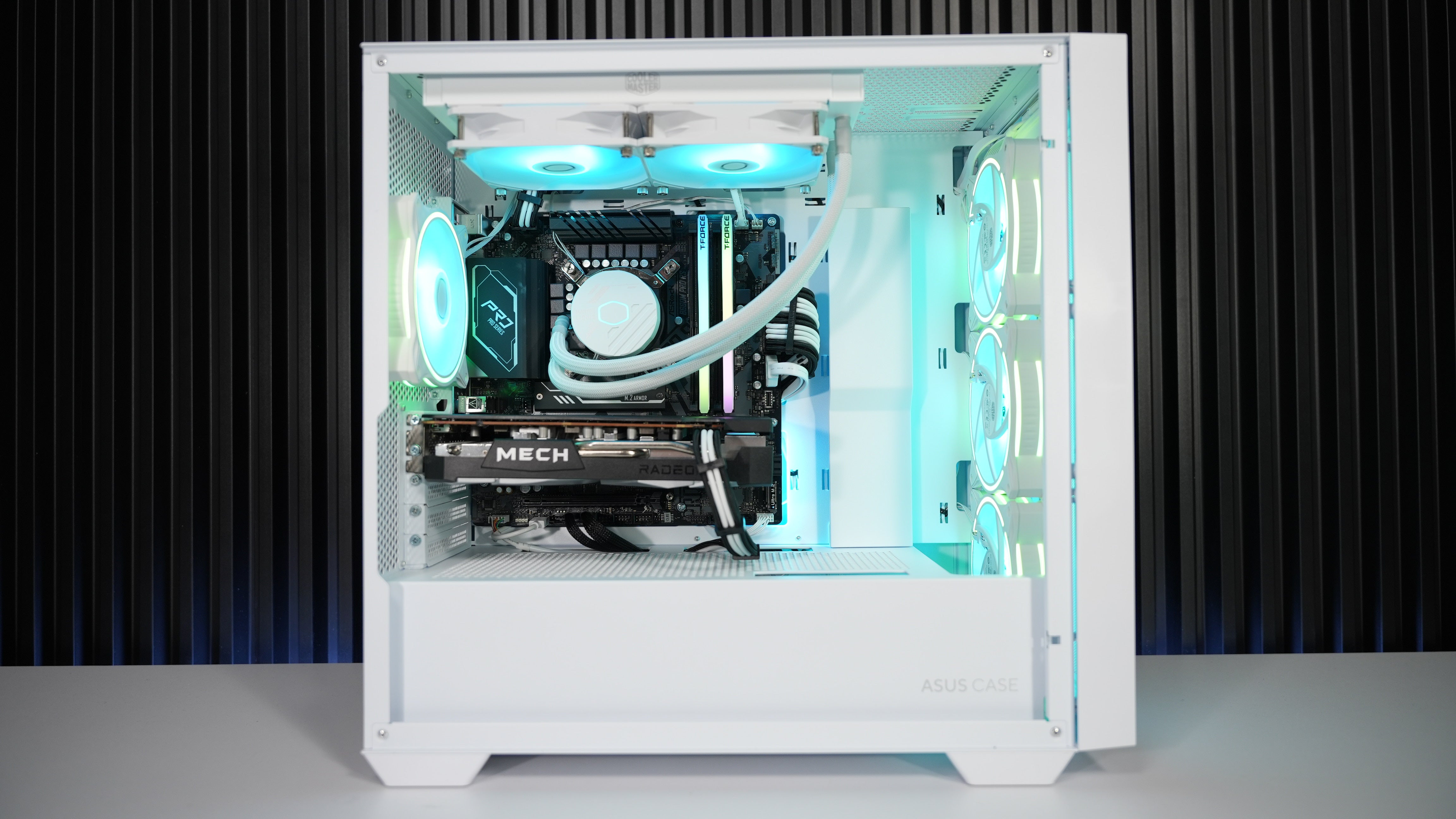 Intel i5 12600KF + RX 6600 Gaming PC