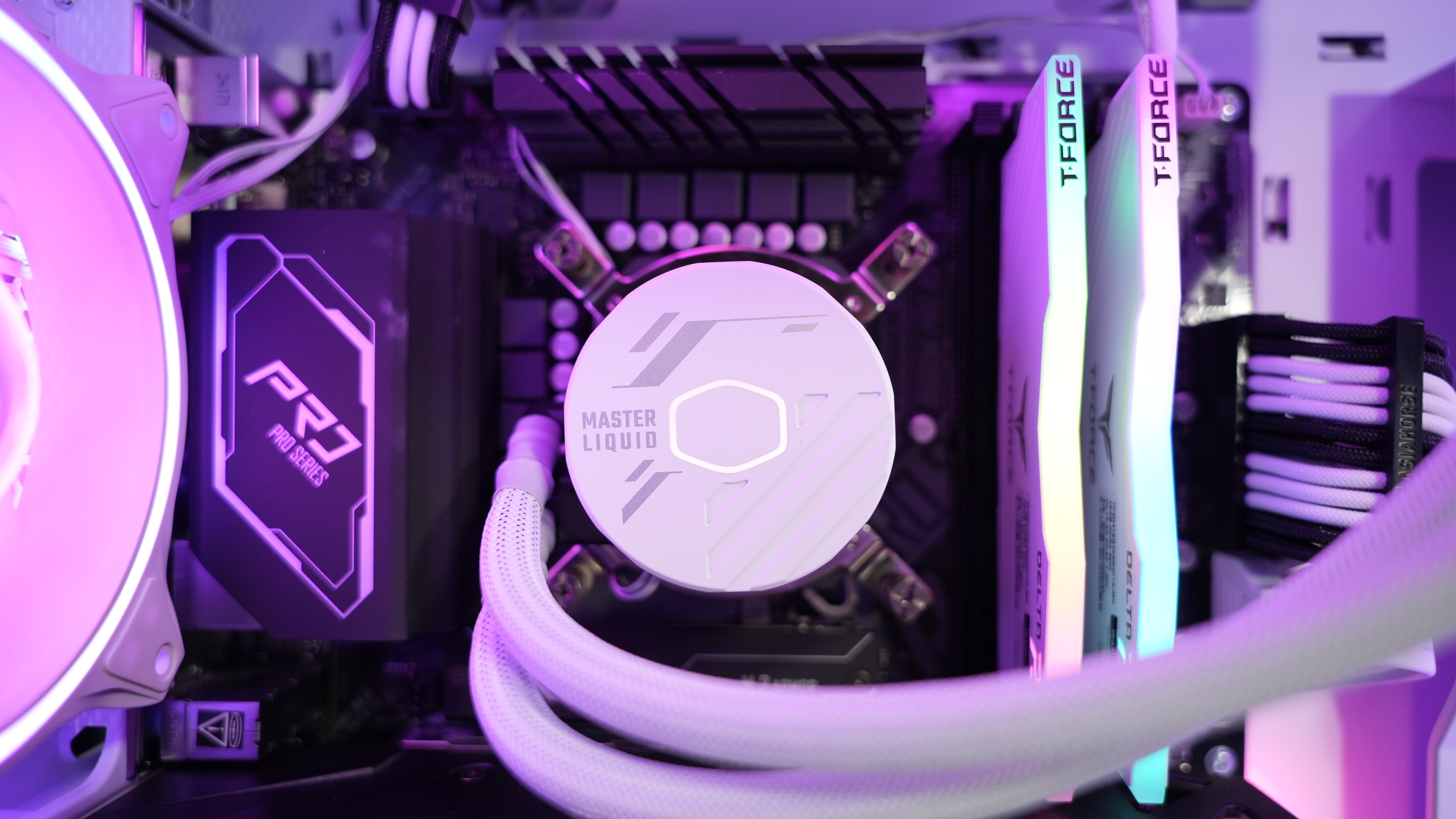 Intel i5 12600KF + RX 6600 Gaming PC