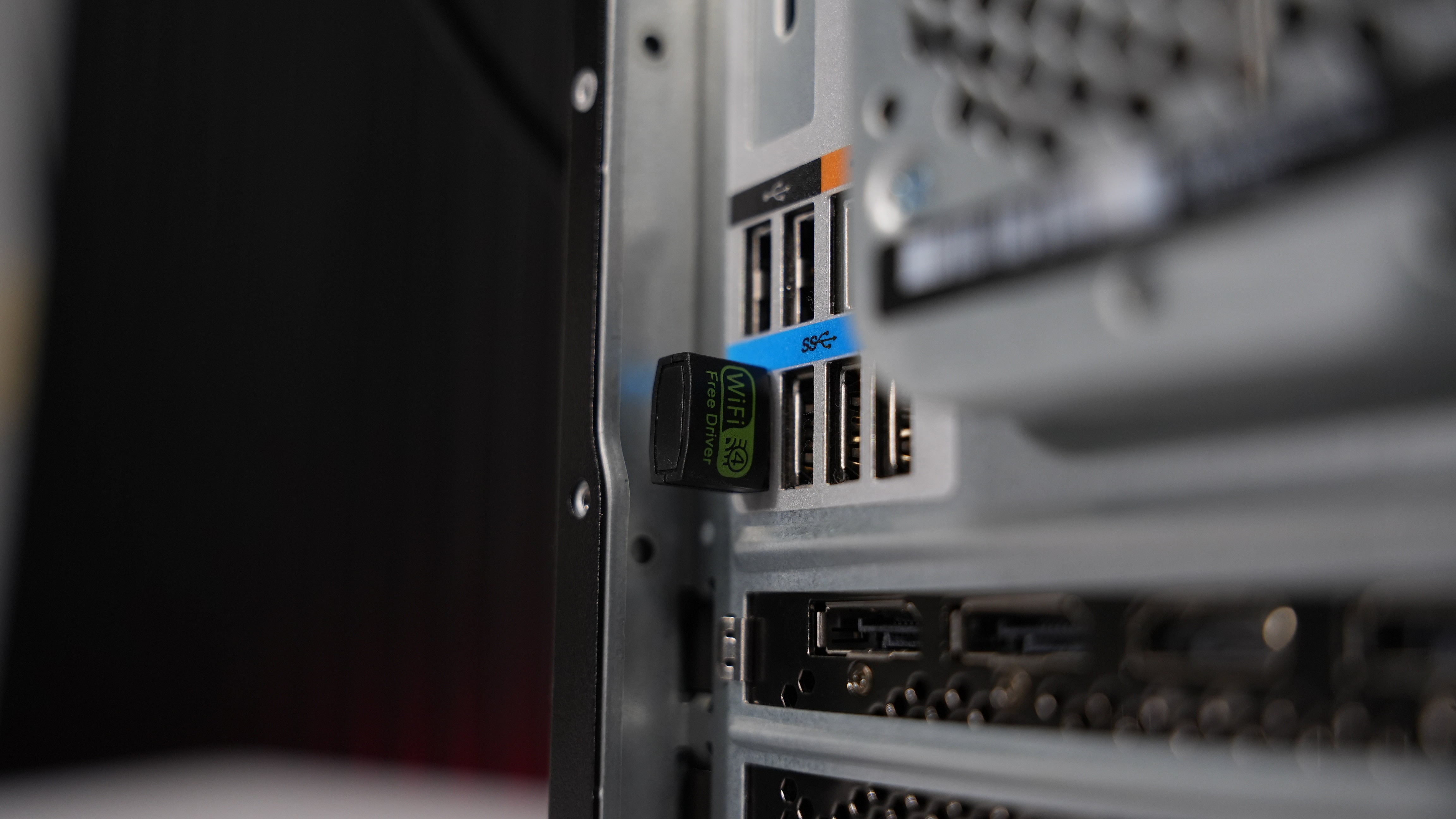 Intel i7 8700K + RTX 2080 Super Workstation Gaming PC