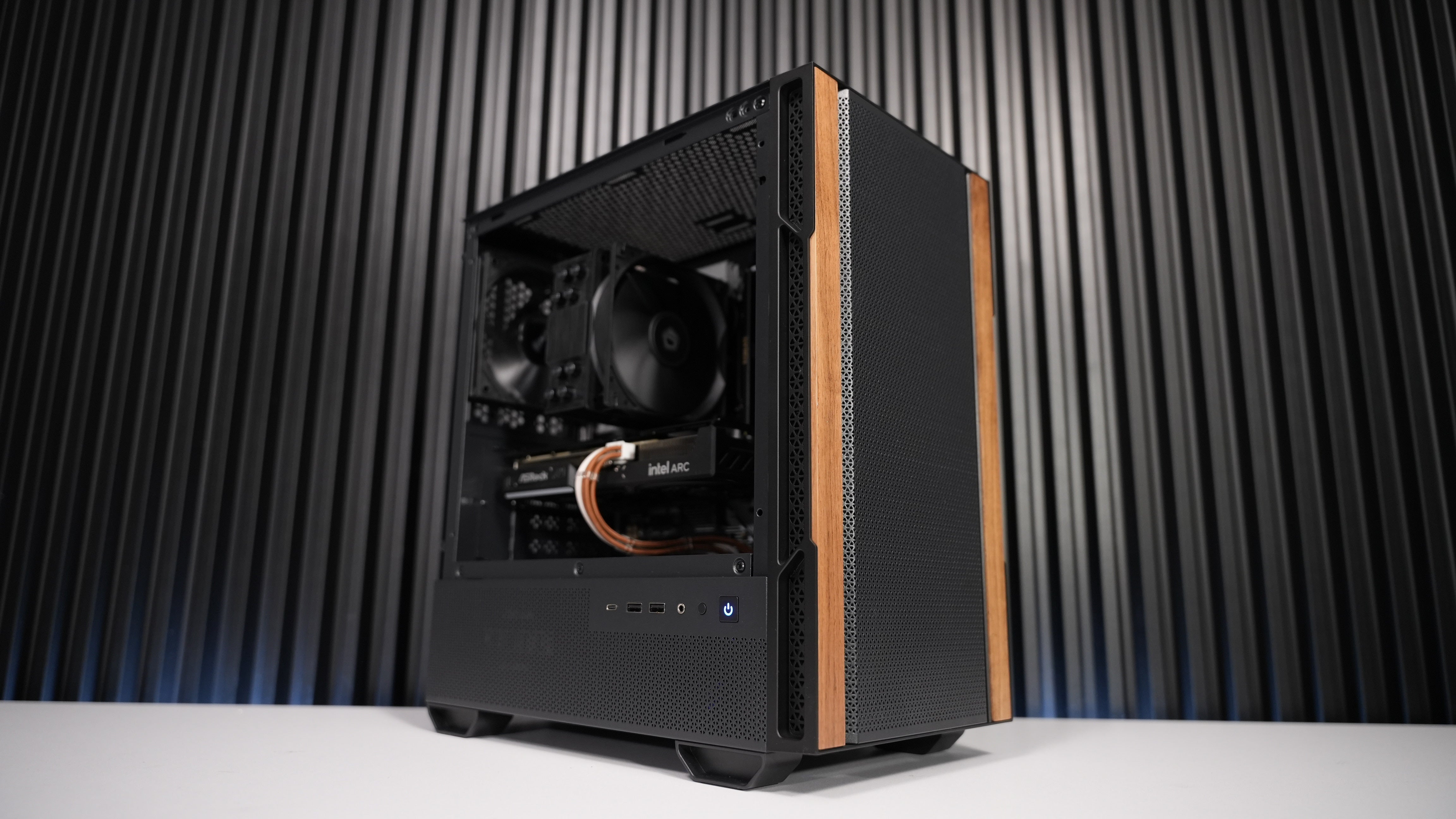 Intel i7 12700KF + Intel Arc B570 Gaming PC