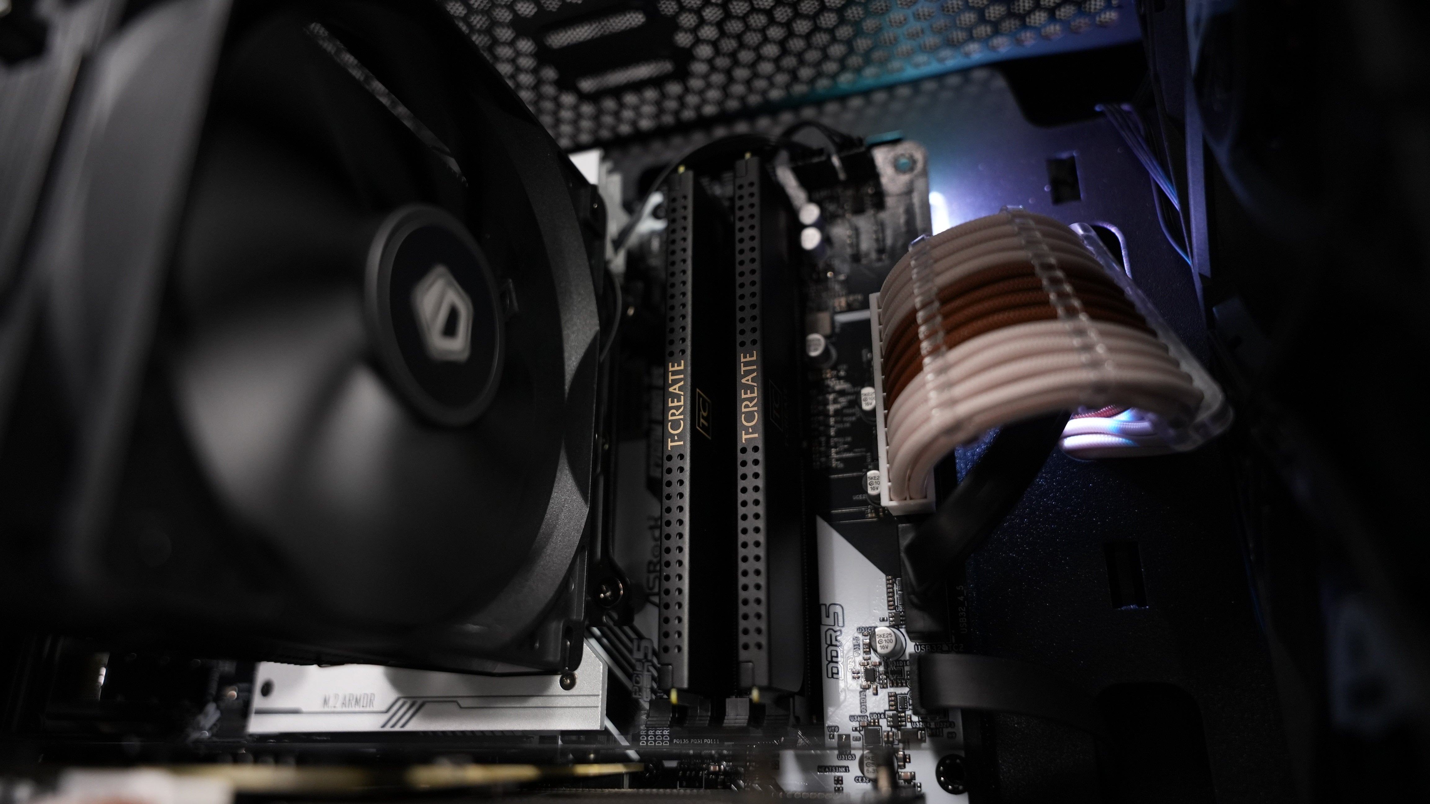 Intel i7 12700KF + Intel Arc B570 Gaming PC