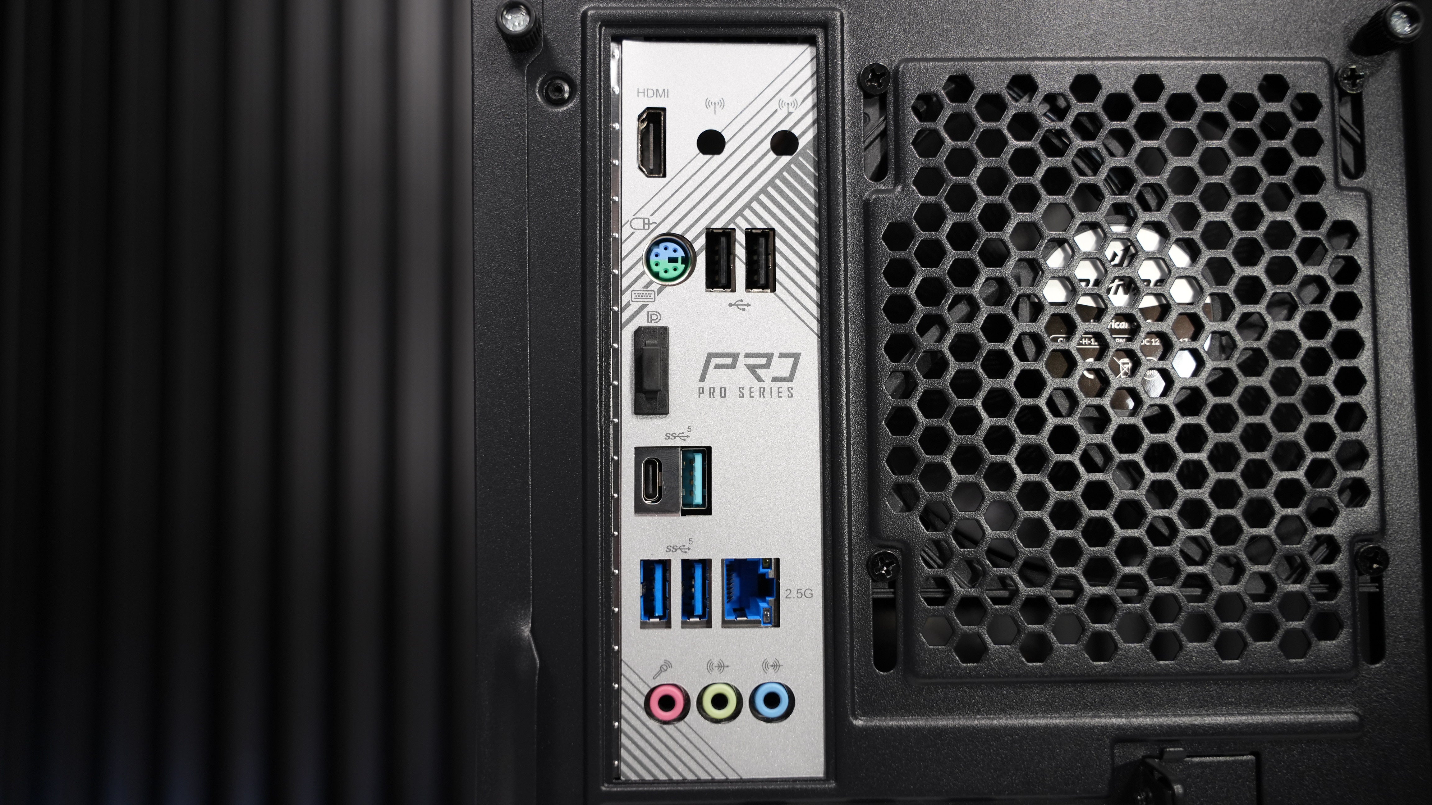 Intel i7 12700KF + Intel Arc B570 Gaming PC