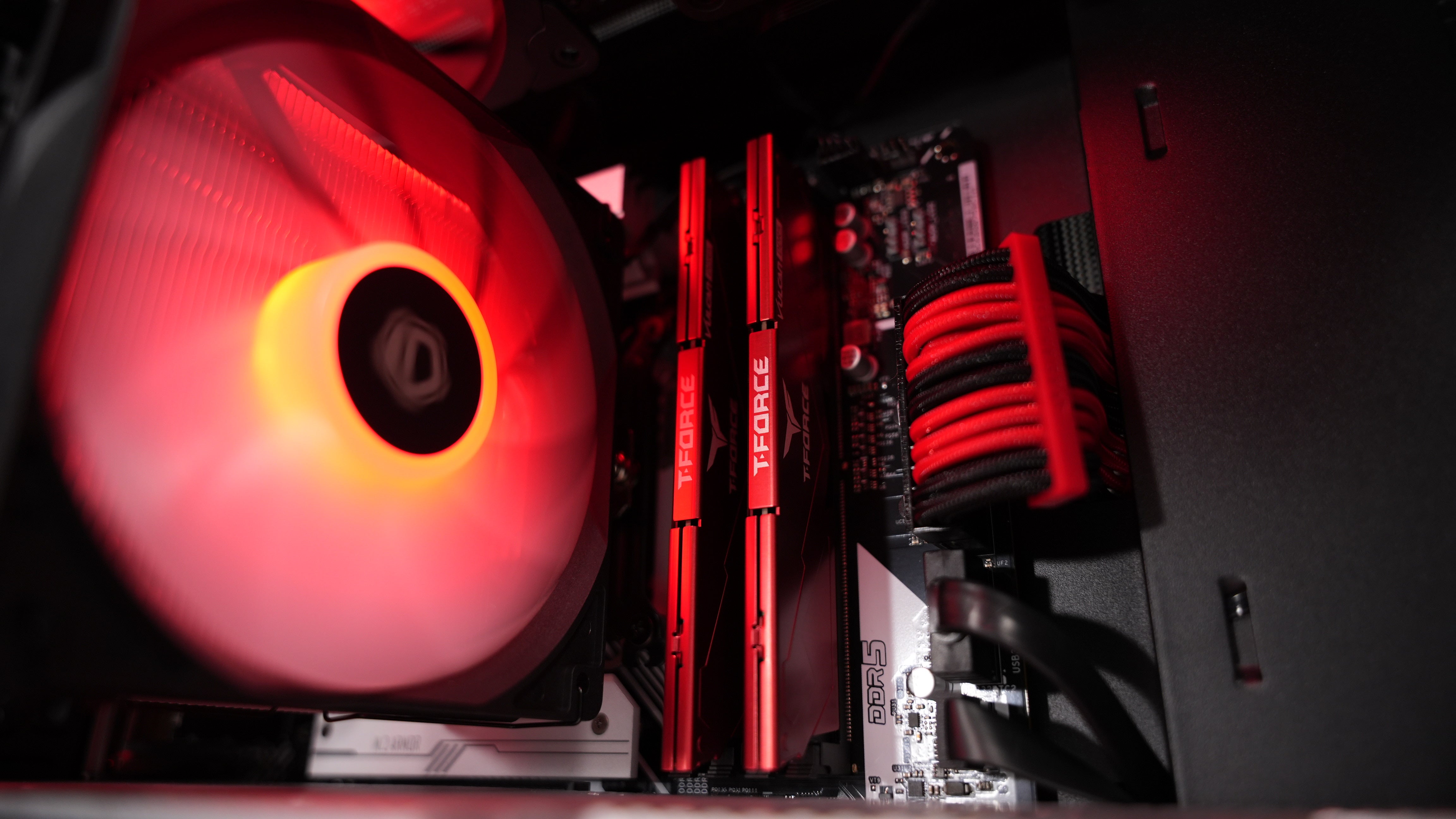 Intel i5 12600KF + RX 7900XTX Gaming/Streaming PC