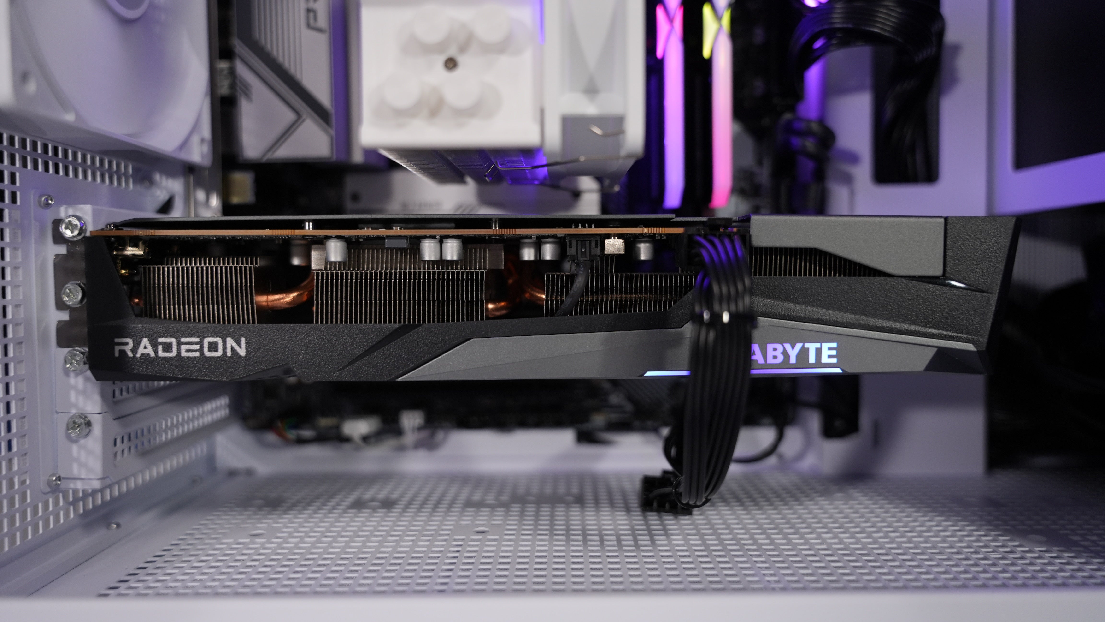 Intel i5 14400F + RX 7600 Gaming PC