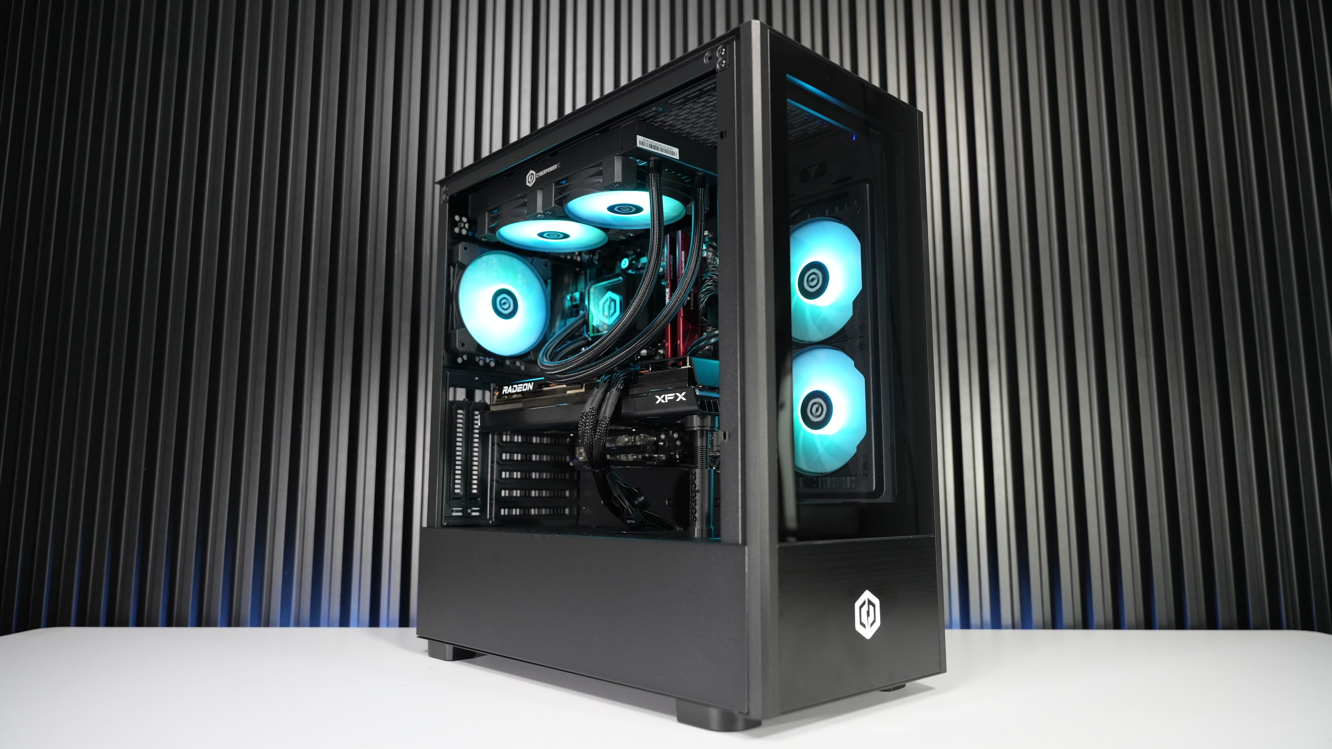 Ryzen 7 7700 + RX 7900 GRE Gaming/Streaming PC