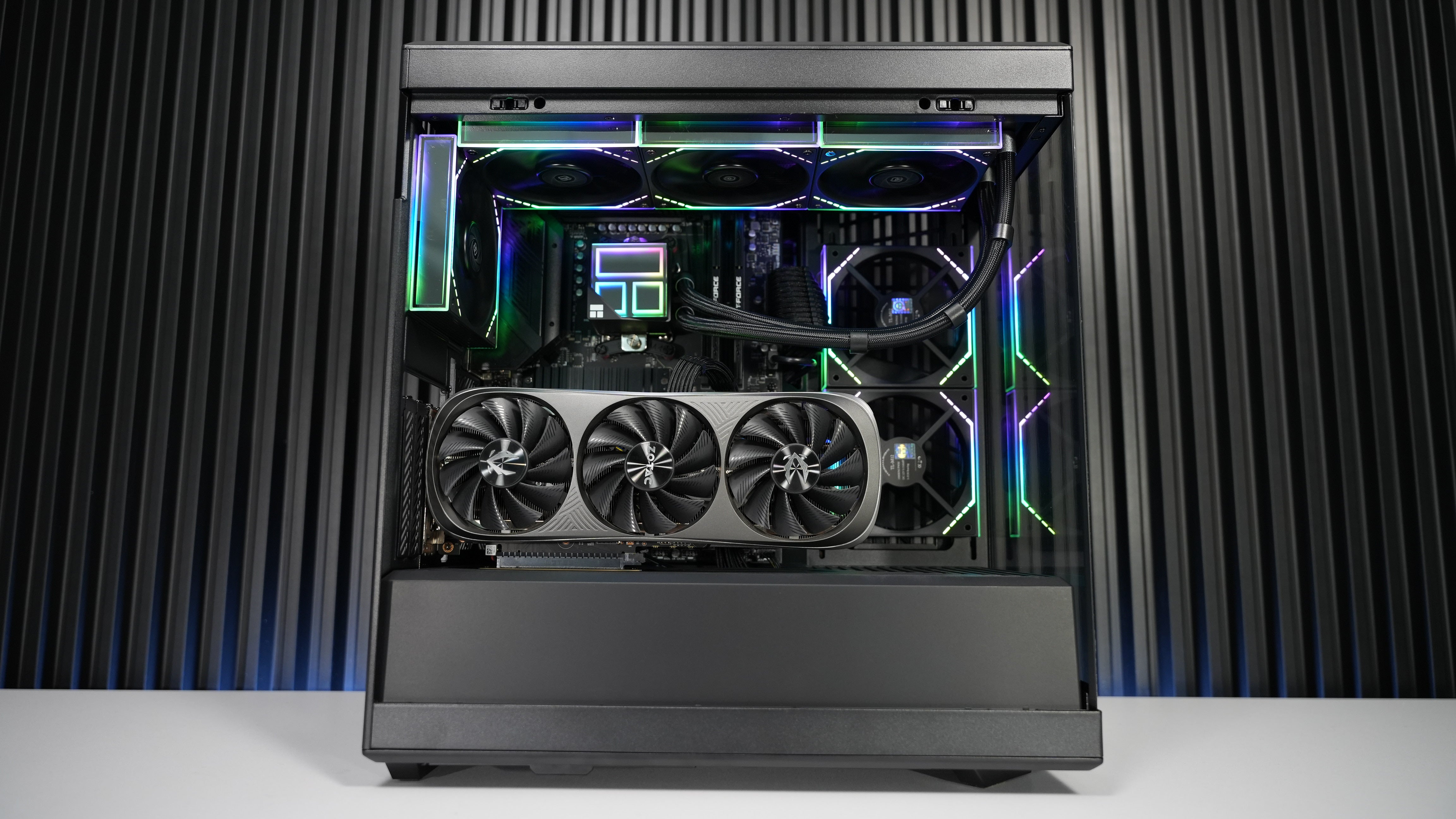 Ryzen 7 7700 + RTX 4070Ti Gaming/Streaming PC