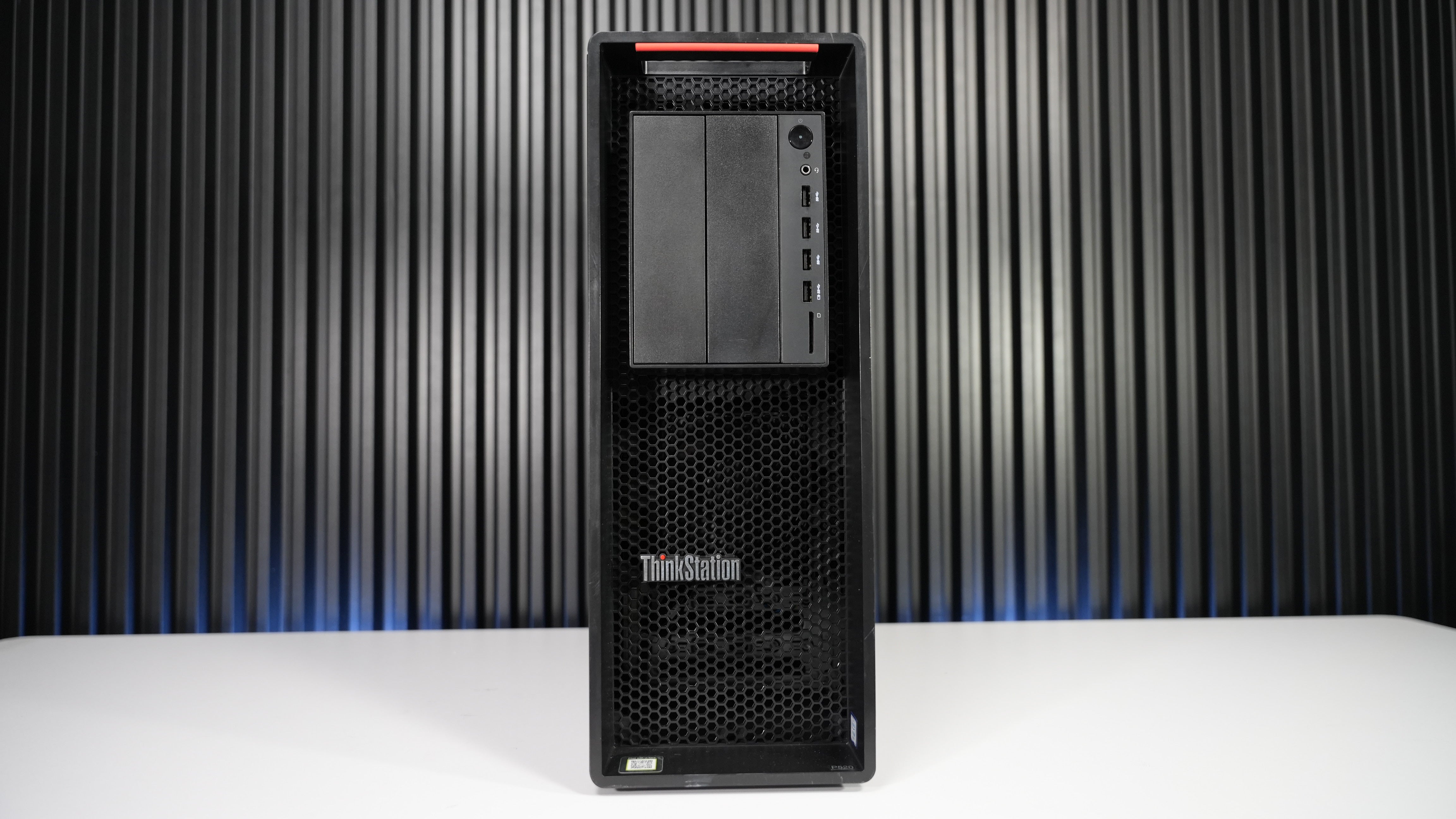 Intel Xeon W-2133 + RTX 2070 Gaming PC